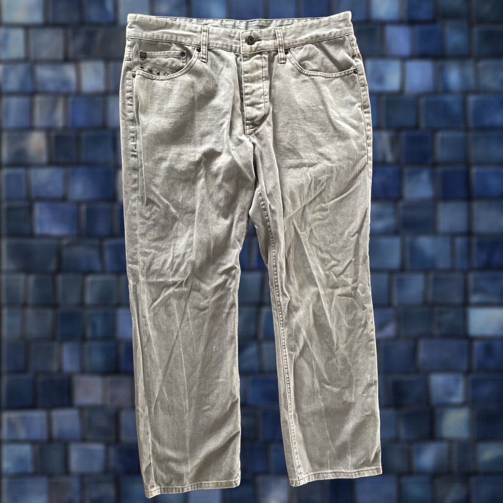 Armani Exchange VINTAGE Armani Exchange Jeans Men 36x29 Denim Studded Straight 90s Grunge Gray Size US 36 / EU 52 - 1 Thumbnail