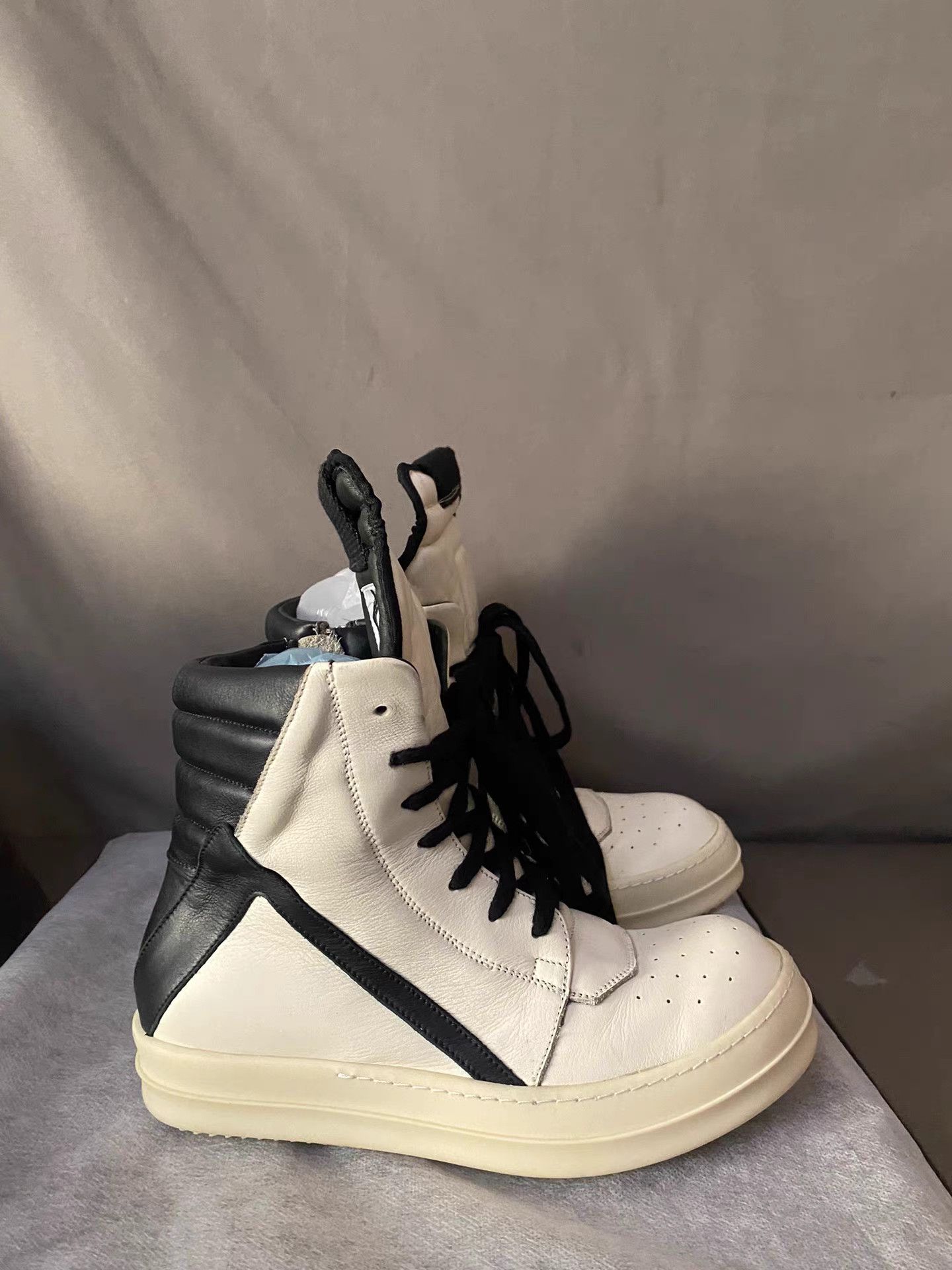 Rick Owens Rick Owens Mainline Triangle Sneakers Size US 6 / IT 36 - 2 Thumbnail