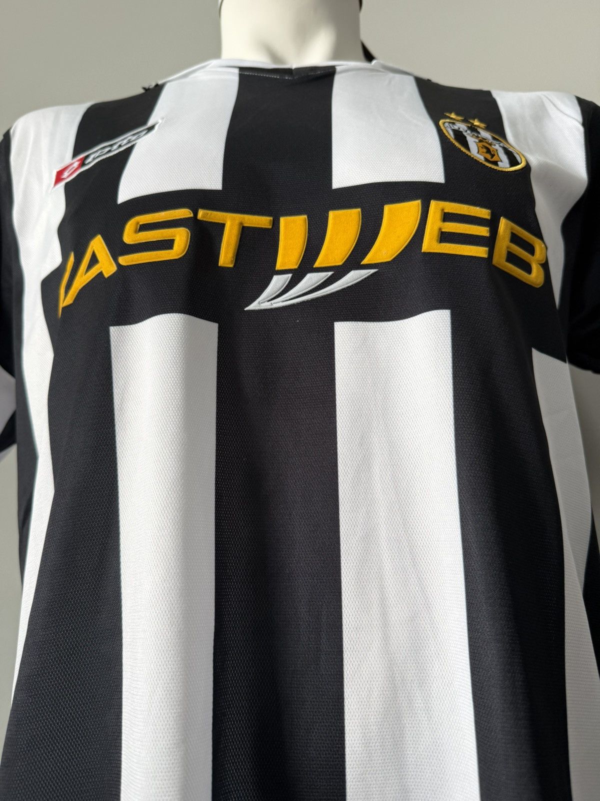 Lotto Sport Alessandro Del Piero Juventus New Men’s Soccer Retro Jersey Size US S / EU 44-46 / 1 - 5 Thumbnail