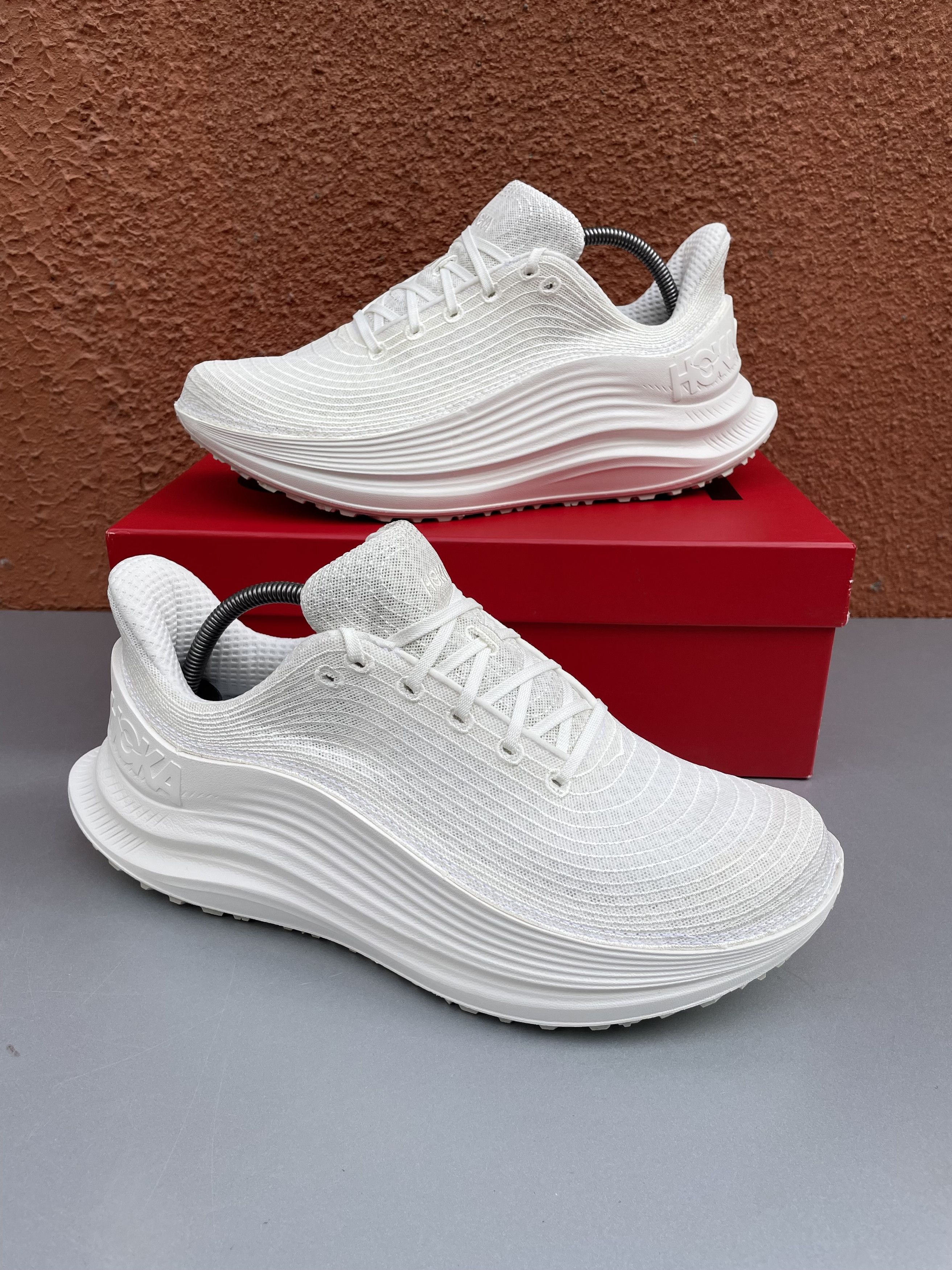 Hoka HOKA Thoughtful Creation Undyed Men’s Us 12 Size US 12 / EU 45 - 2 Thumbnail
