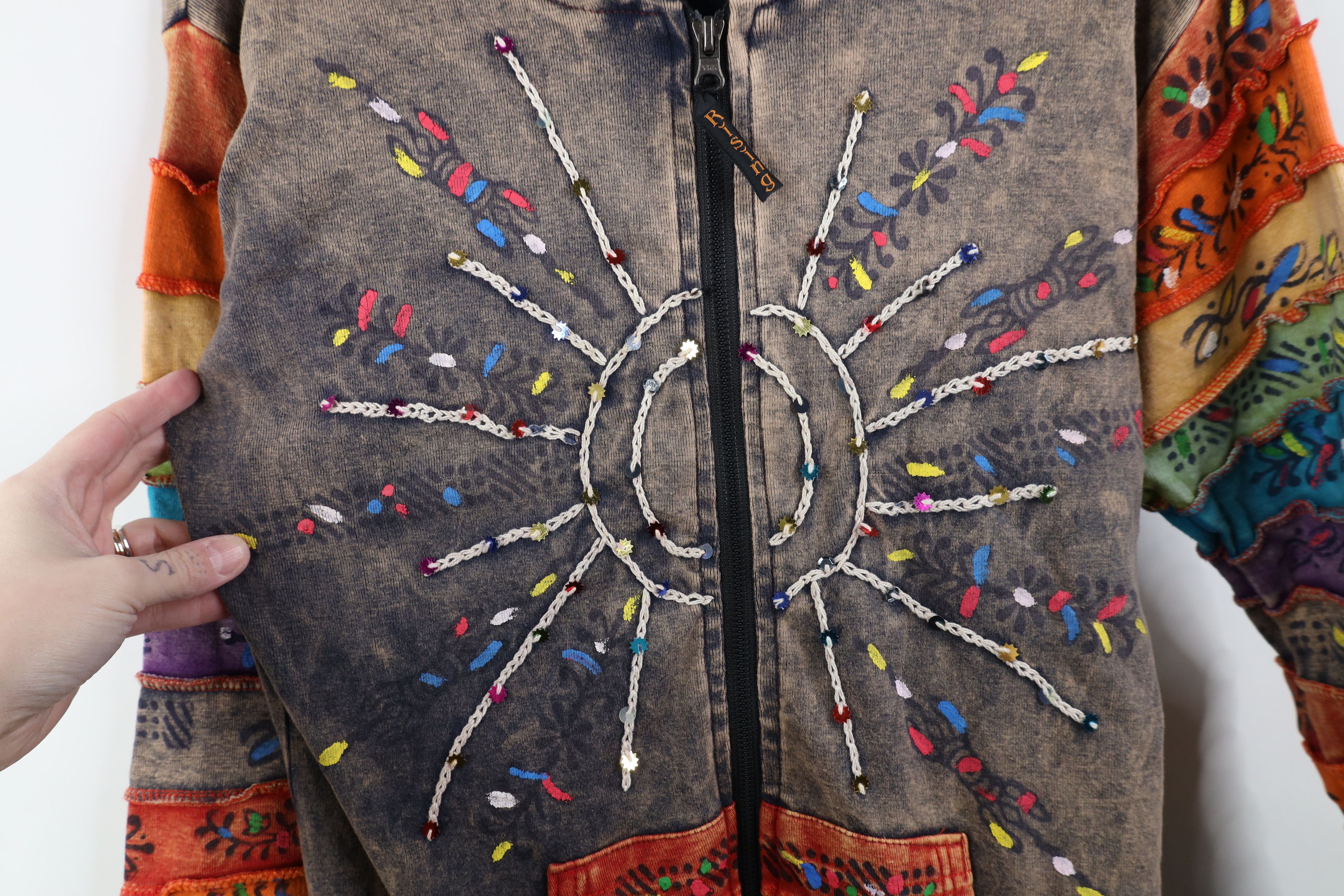 Vintage Vintage 90s Y2K Streetwear Rainbow Sequin Sun Fairy Hoodie Size M / US 6-8 / IT 42-44 - 5 Thumbnail
