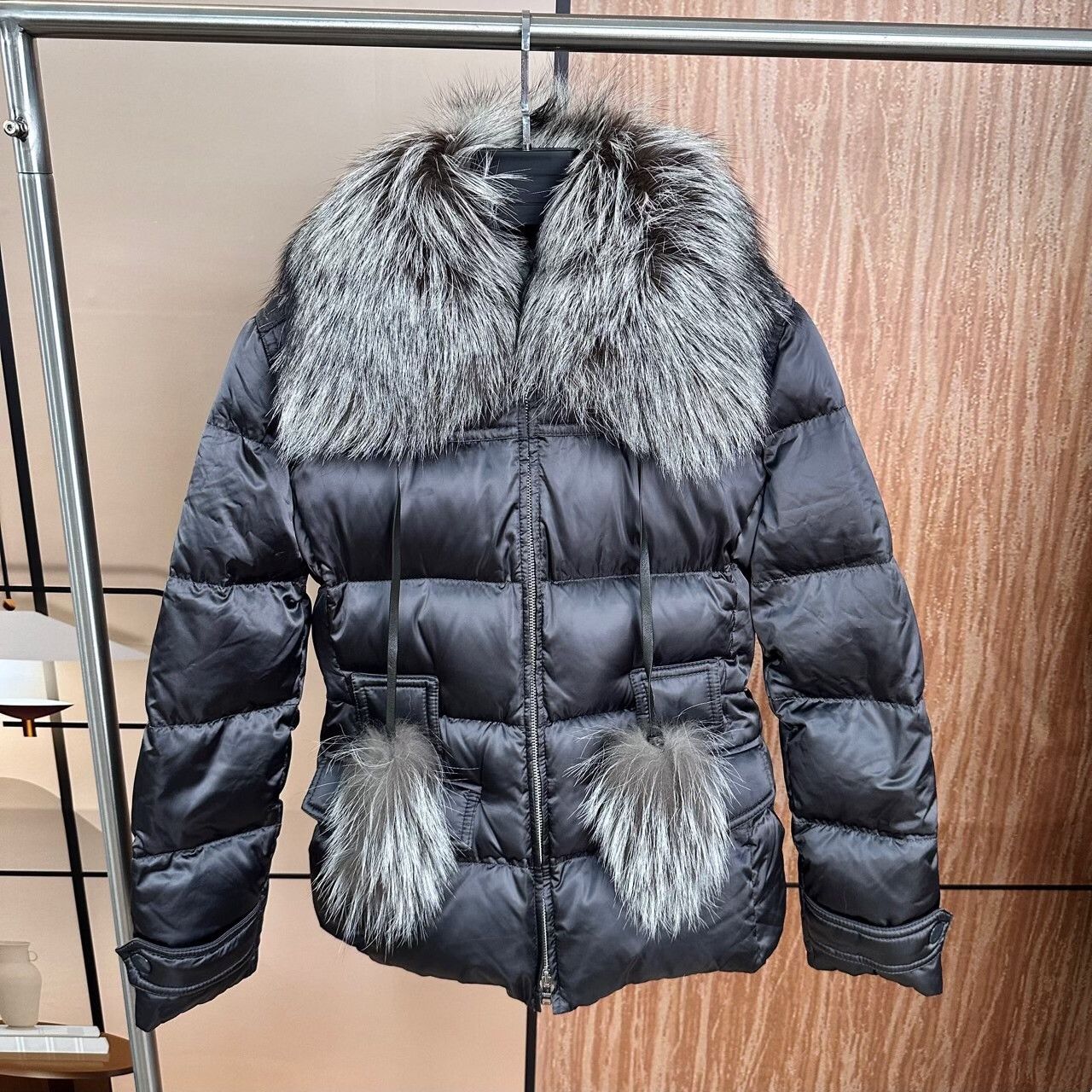 Prada Prada Down Down Jacket M Women Size M / US 6-8 / IT 42-44 - 1 Thumbnail