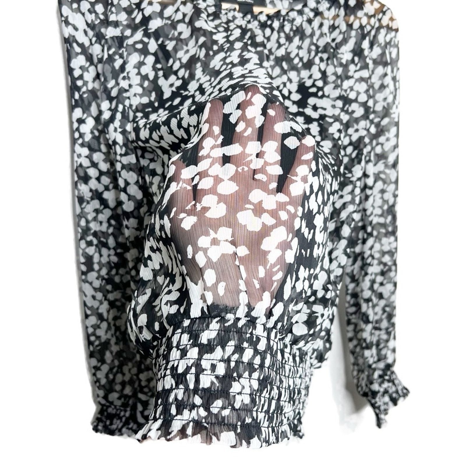 Alfani New with Tag Alfani Women's Floral Long Sleeve Ruffle Blouse Size S / US 4 / IT 40 - 8 Thumbnail