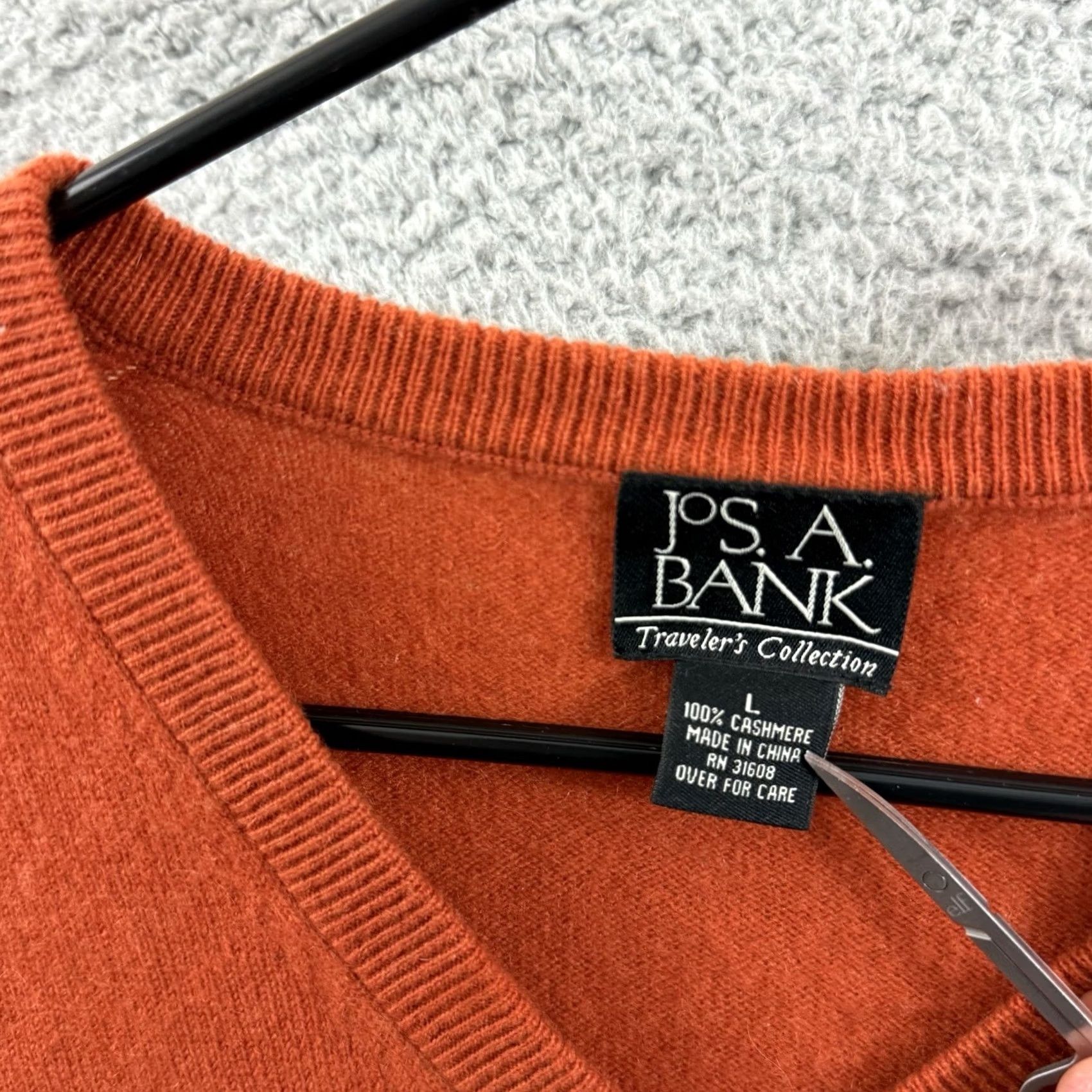 Vintage Jos A Bank Sweater Mens Large Orange Knit 100% Cashmere V Neck Pullover Preppy Size US L / EU 52-54 / 3 - 7 Thumbnail