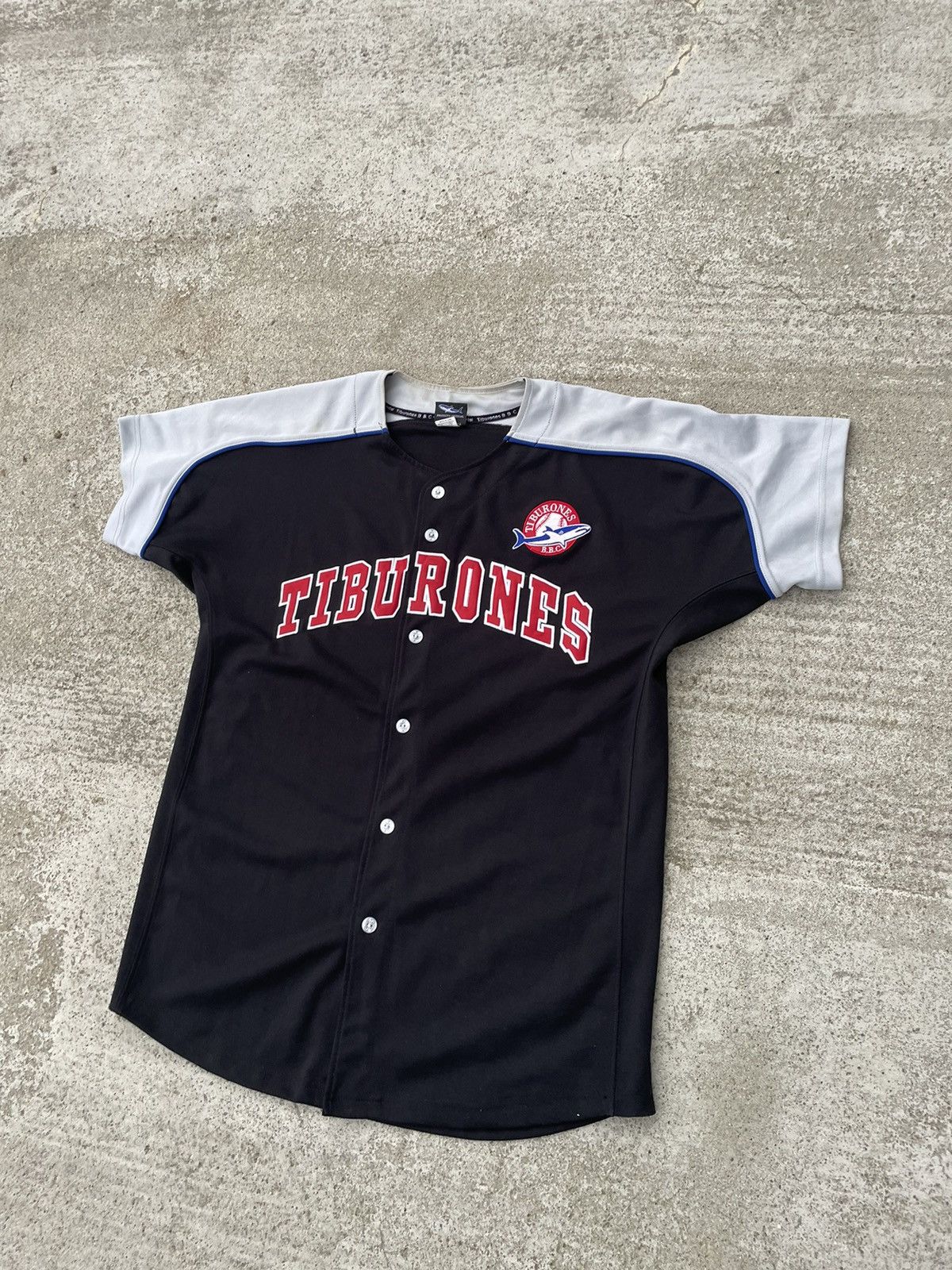 Vintage Jersey tiburones Size US L / EU 52-54 / 3 - 1 Thumbnail
