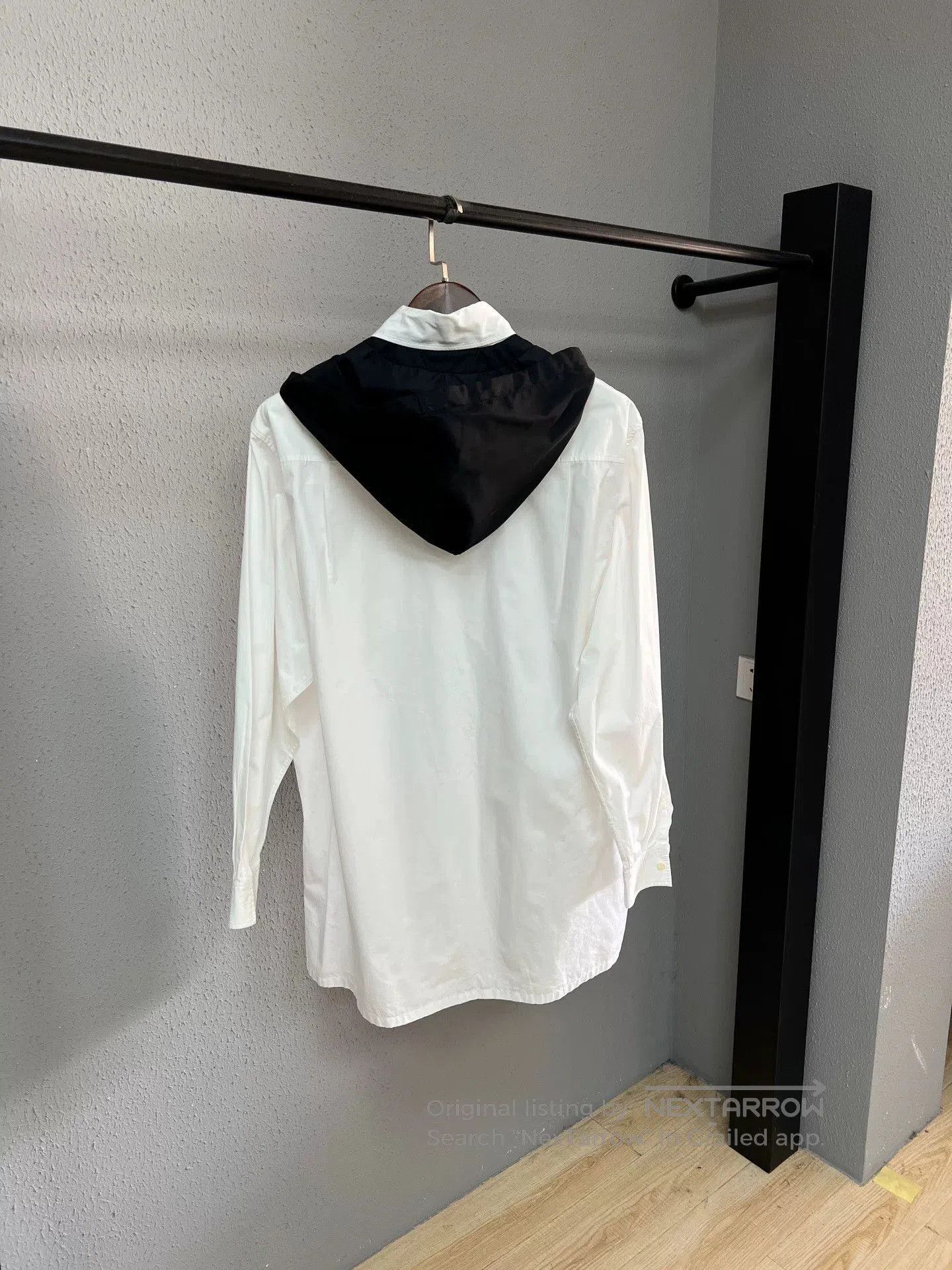 Prada Prada Color. Size US M / EU 48-50 / 2 - 2 Thumbnail