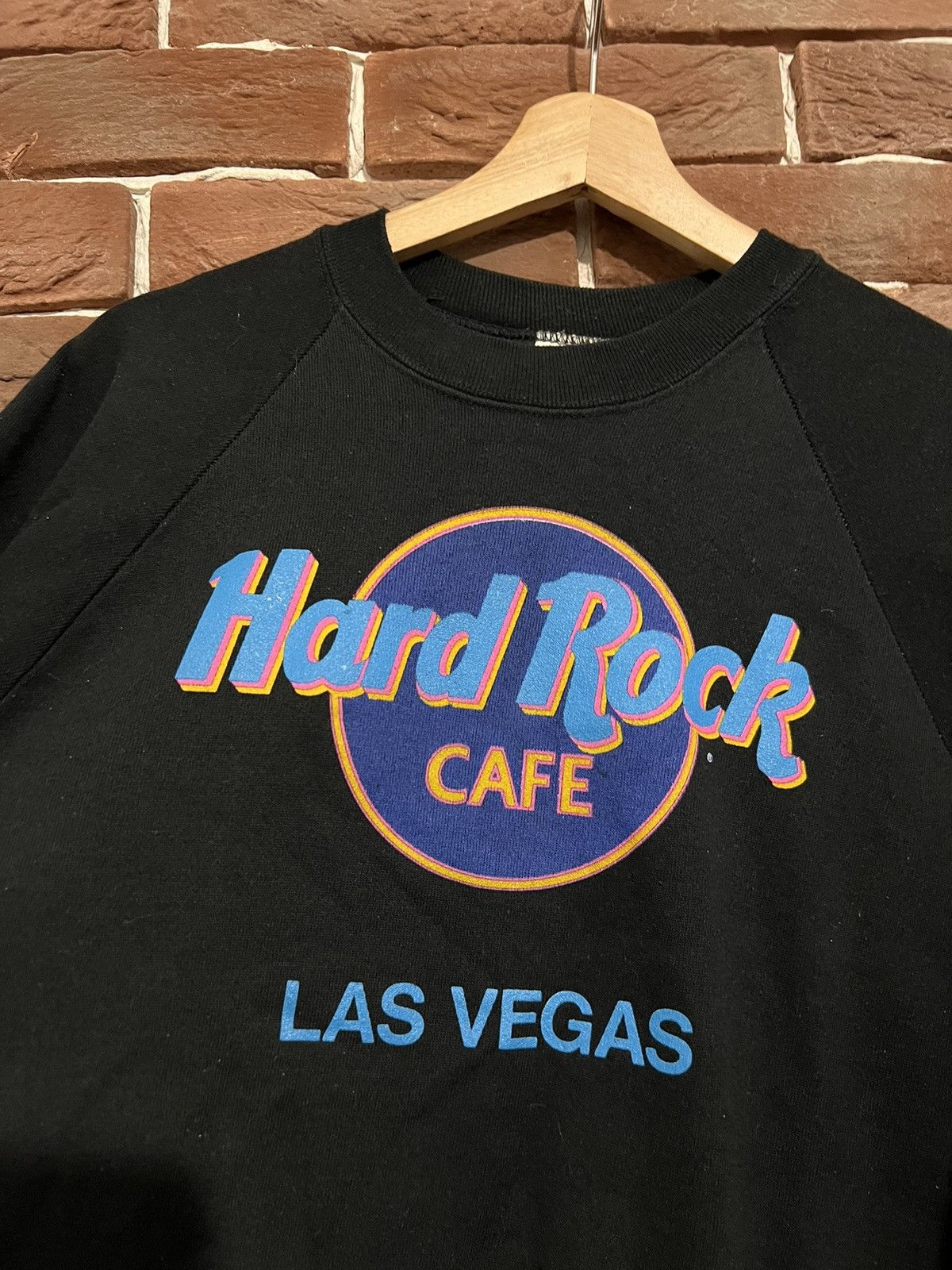 Vintage Vintage 80s Hard Rock Cafe Las Vegas Crewneck Sweatshirt Size US M / EU 48-50 / 2 - 2 Thumbnail
