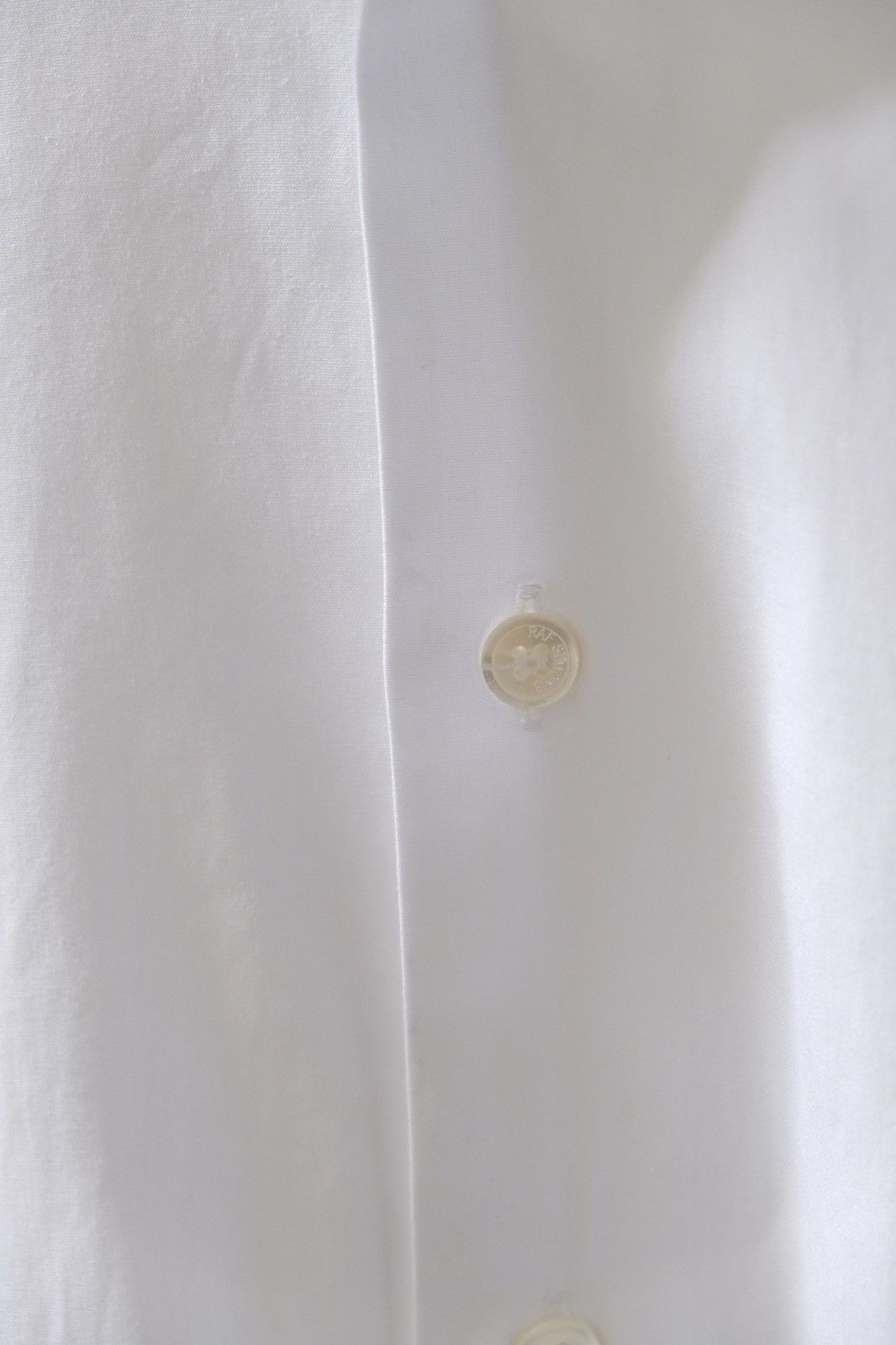 Raf Simons Raf Simons 1995 R Embroidered Classic Shirt Size US M / EU 48-50 / 2 - 4 Thumbnail