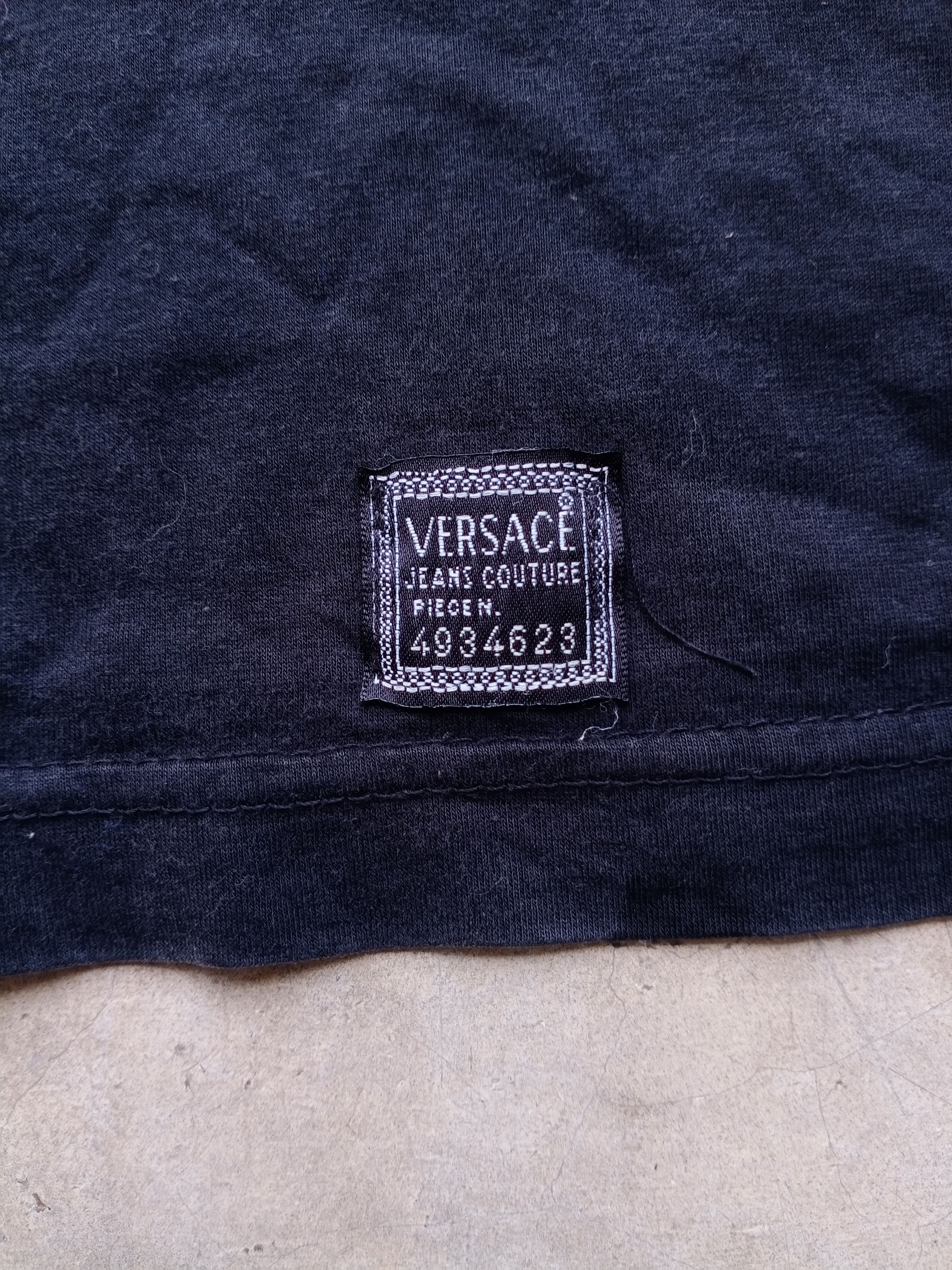 Versace Versace Jeans Couture Italy Tee Embroidery Gold Luxury Brand Size US L / EU 52-54 / 3 - 5 Thumbnail