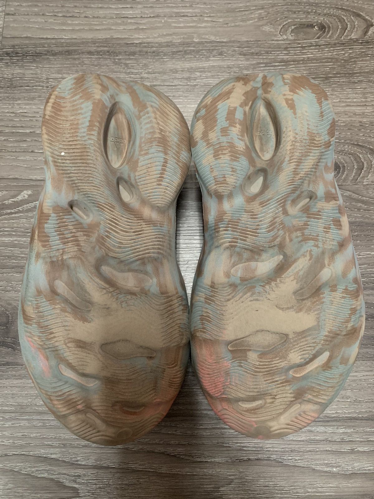 Adidas × Kanye West × Yeezy Yeezy Foam Runner MX Sand Grey Size US 10 / EU 43 - 10 Thumbnail