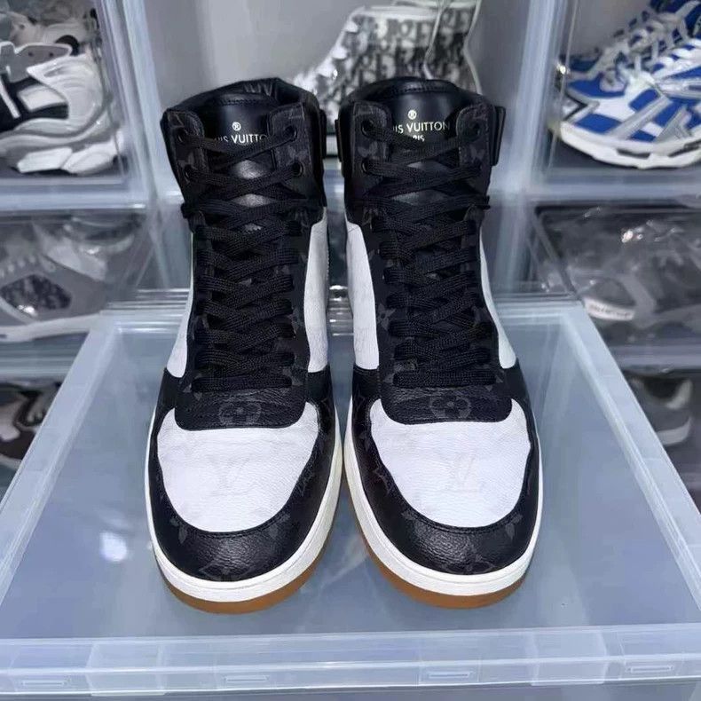 LV Rivoli Classic Black and White Sneakers -2505