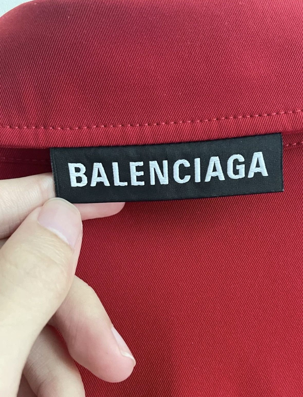 Balenciaga Balenciaga 19ss red shirts Size US M / EU 48-50 / 2 - 3 Thumbnail