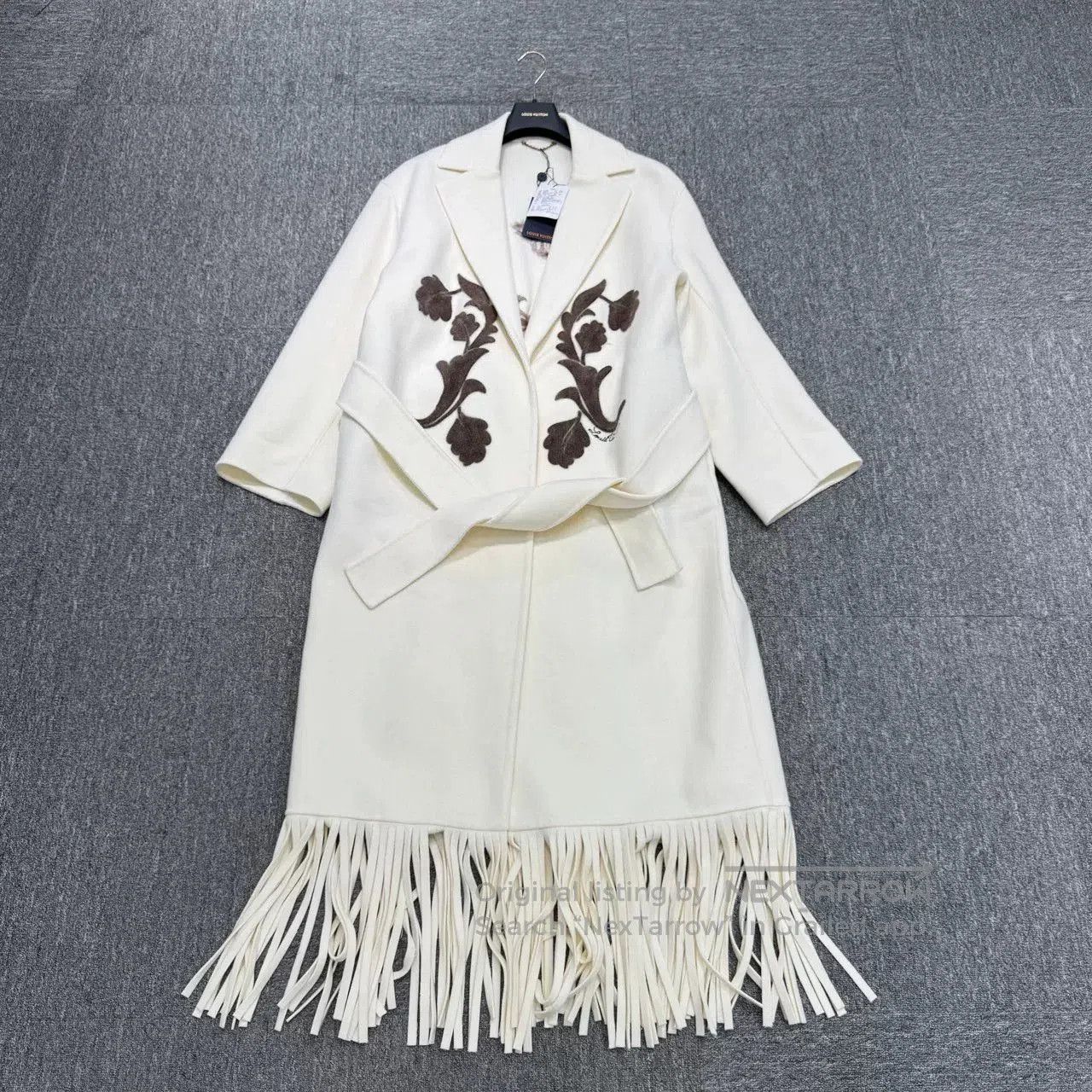 Louis Vuitton Louis Vuitton Indian Style Fringe Coat. Size US S / EU 44-46 / 1 - 1 Thumbnail