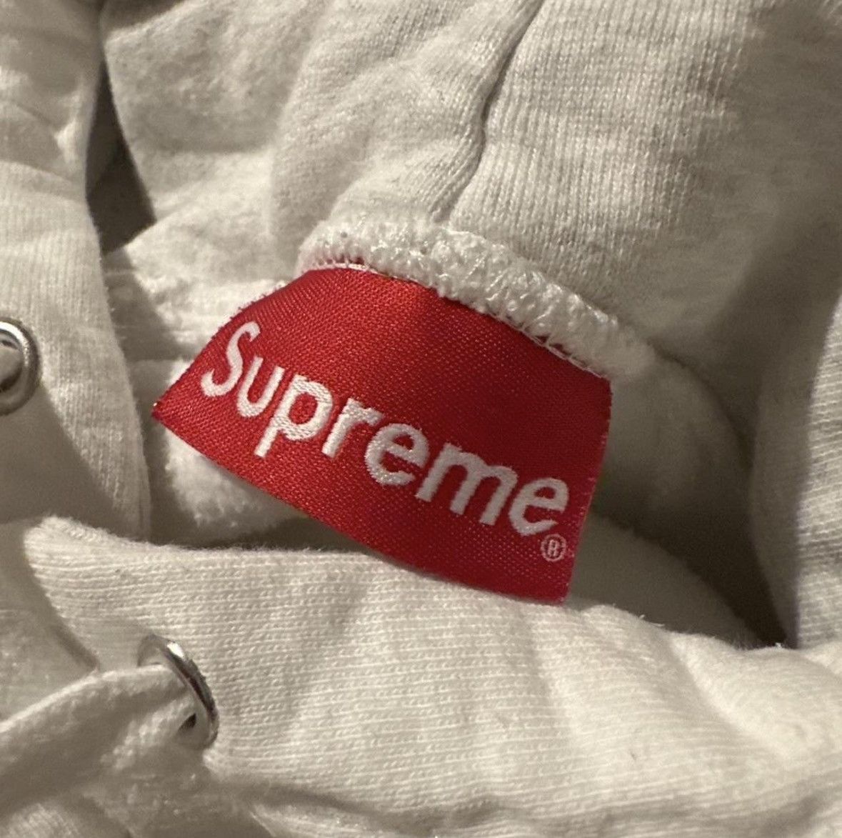 Supreme White and Grey sidelined supreme mens pullover hoodie (SS18) Size US S / EU 44-46 / 1 - 4 Thumbnail