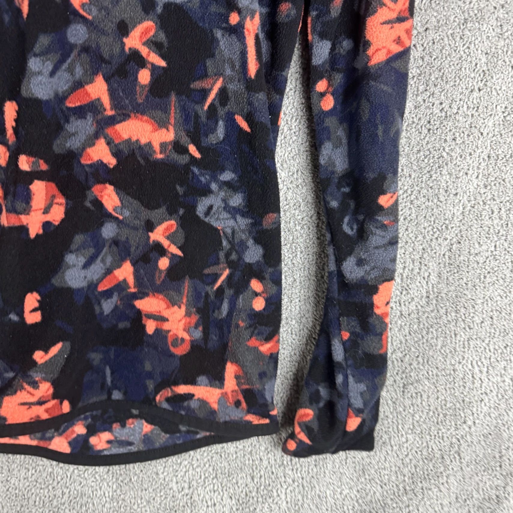 The North Face The North Face Pullover Womens Small Black Camo 1/4 Zip Fleece Hiking Outdoor Size S / US 4 / IT 40 - 3 Thumbnail