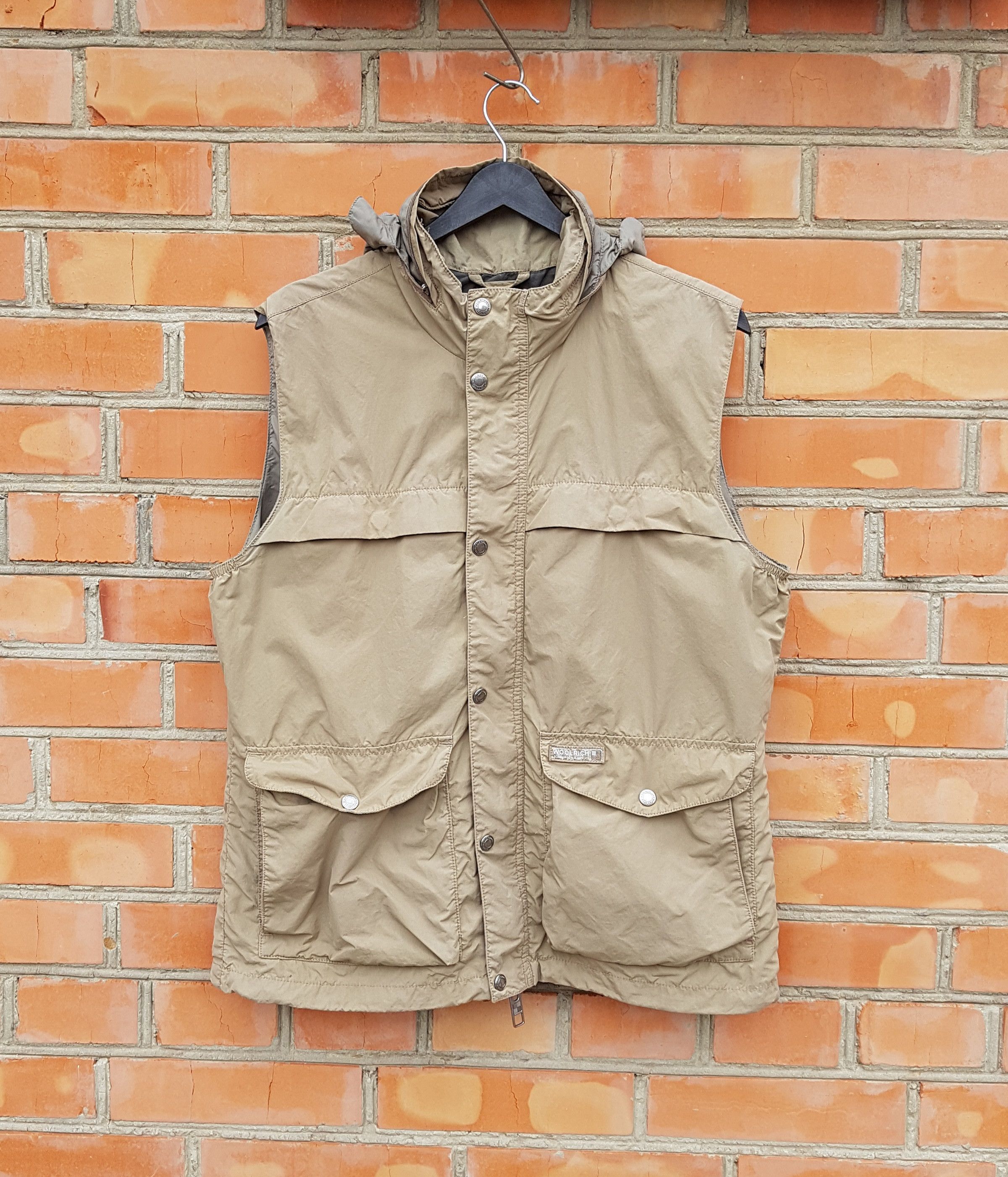 Woolrich Woolen Mills Woolrich Nylon Vest Jacket sz L Size US L / EU 52-54 / 3 - 1 Thumbnail