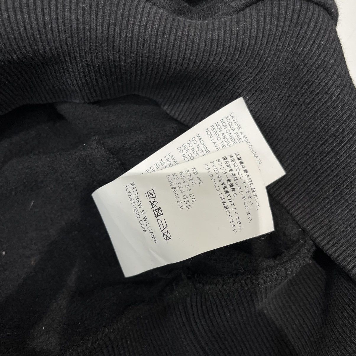 1017 ALYX 9SM 1017 ALYX 9SM Hoodie Black Size US L / EU 52-54 / 3 - 6 Thumbnail