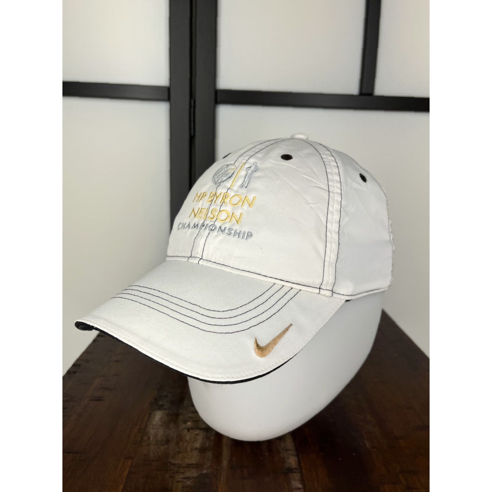 Nike Nike Golf Hat Cap Strap Back Adult OS White Poly Nike Golf Hat Cap OS White Polyester Knit Strap Back Adjustable Mens Golf Hat Size ONE SIZE - 4 Thumbnail