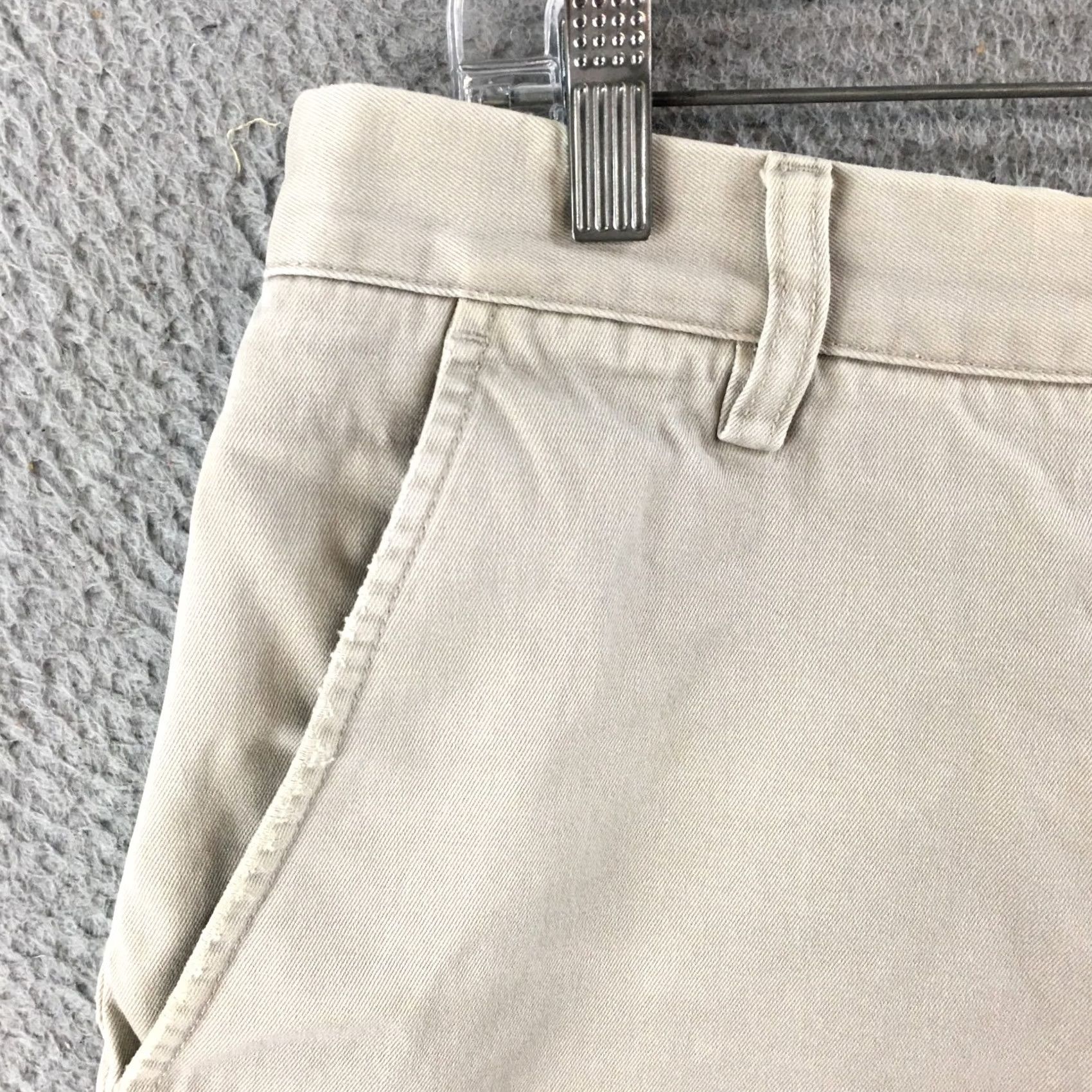 Banana Republic Banana Republic Cargo Short Mens 33 Beige Cotton Mid Rise Flat Front Zip Fly Mens Regular? Size US 33 - 3 Thumbnail