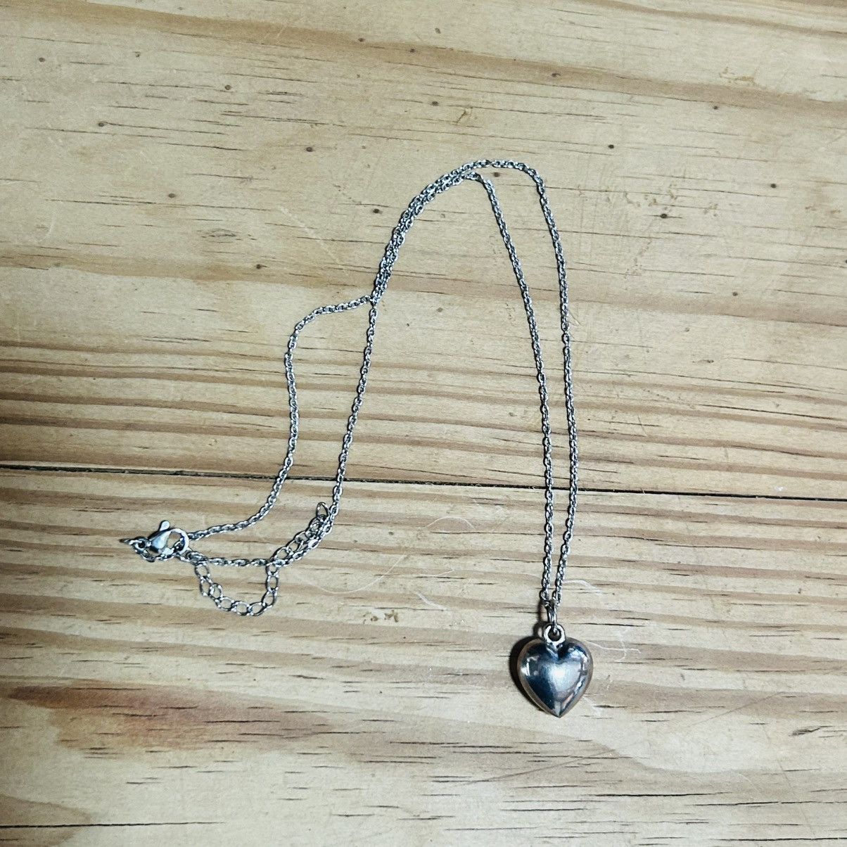 Handmade Handcrafted vintage heavy weight bubble heart necklace Size ONE SIZE - 7 Thumbnail