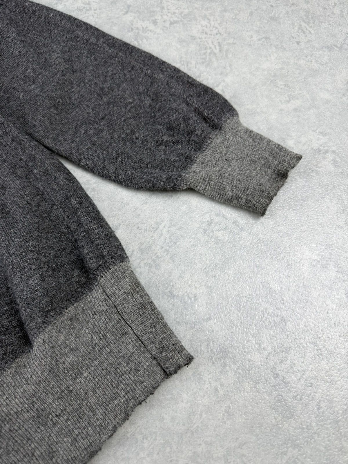 C.P. Company C.P. Company Grey Wool Blend Sweater Crewneck Size 52 Size US L / EU 52-54 / 3 - 14 Thumbnail