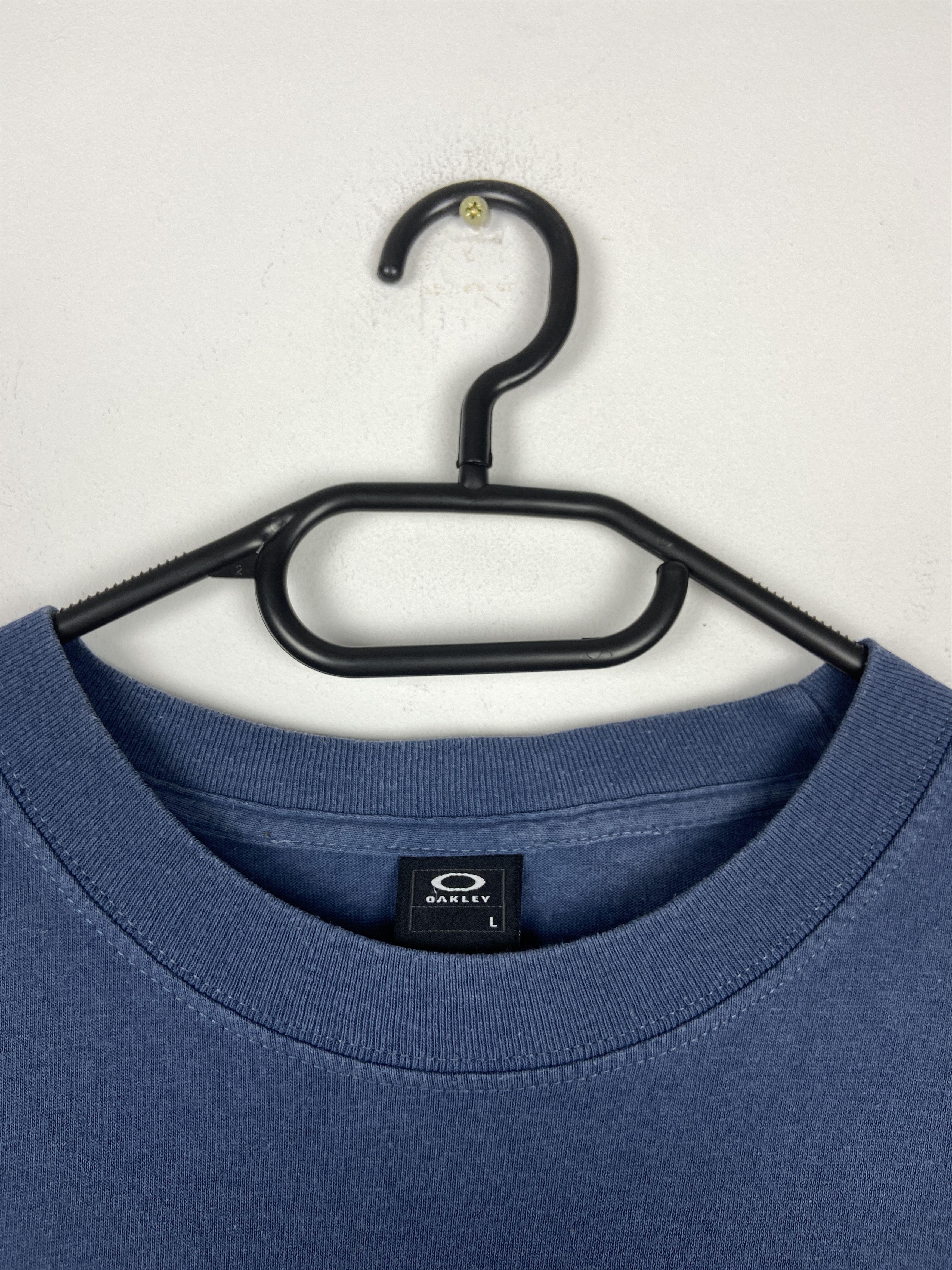 Oakley 90s Vintage Oakley Big Logo T Shirt Size US L / EU 52-54 / 3 - 4 Thumbnail