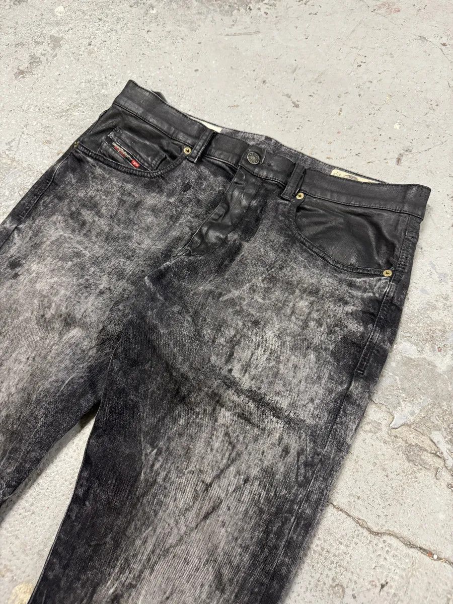 Diesel Diesel Black Bleached Effect Coated Slim Jeans Size US 33 - 9 Thumbnail