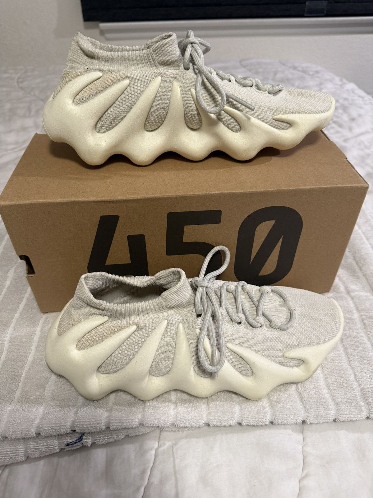 Yeezy Men’s Size 10 U.S. adidas Yeezy 450 Cloud White Sneakers Size US 10 / EU 43 - 6 Thumbnail