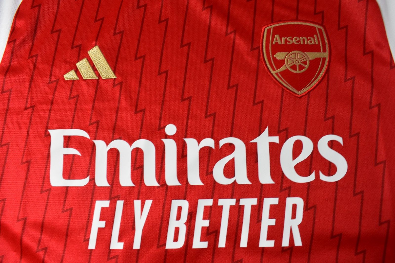 Adidas 2023-24 adidas ARSENAL FC Home Shirt Official SIZE XL Size US XL / EU 56 / 4 - 6 Thumbnail