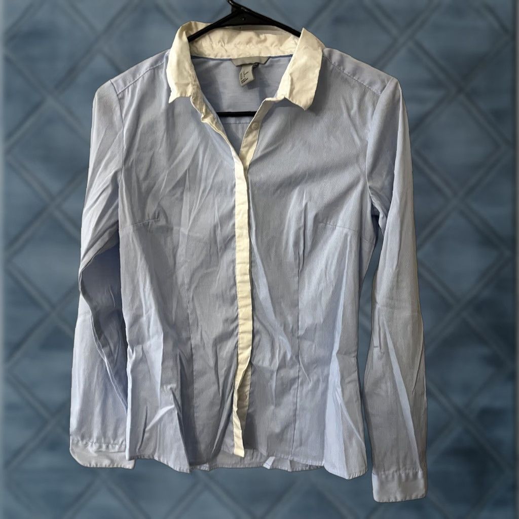 H&M VINTAGE H&M Button-Up Shirt Women's Size 8 Blue Cotton Long Sleeve Collared Classic Size M / US 6-8 / IT 42-44 - 1 Thumbnail