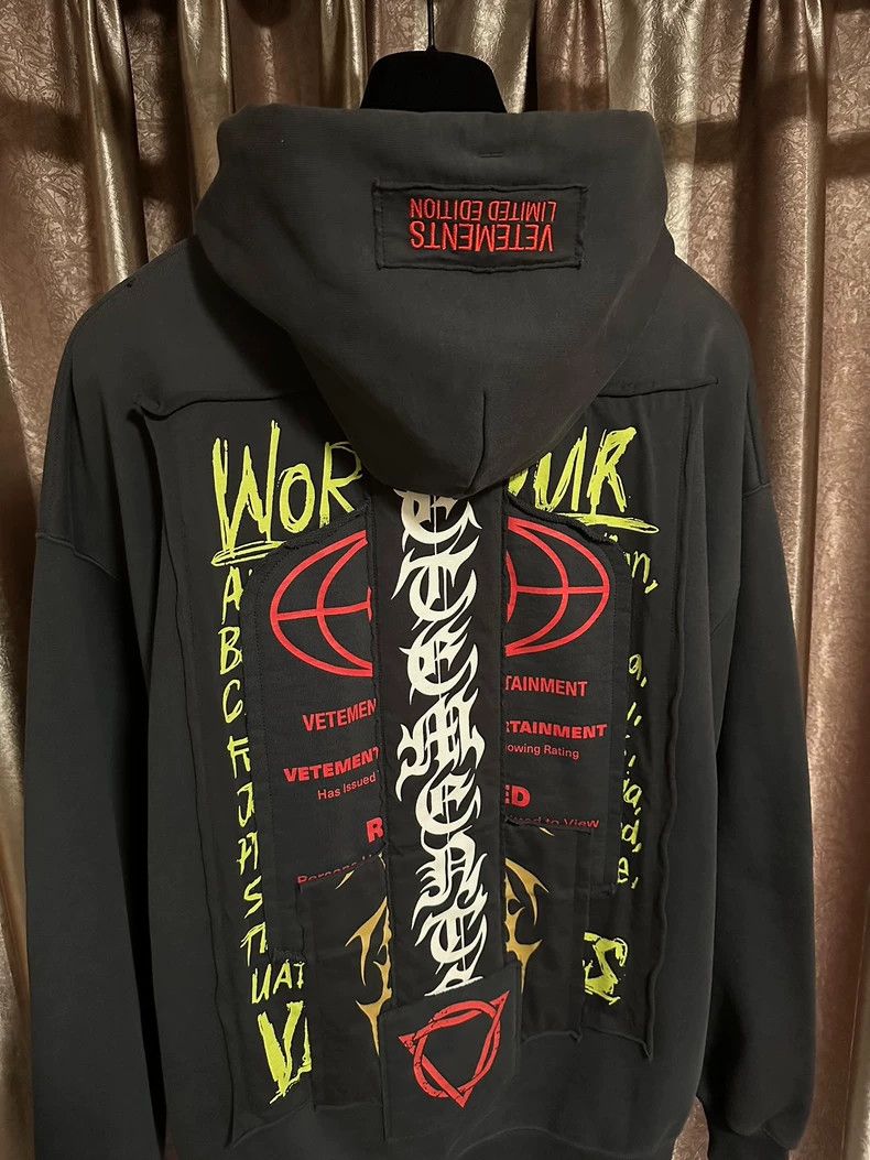 Vetements vetements Pentagram multi-element patch sweatshirt 2501-Nex Size US XS / EU 42 / 0 - 5 Thumbnail