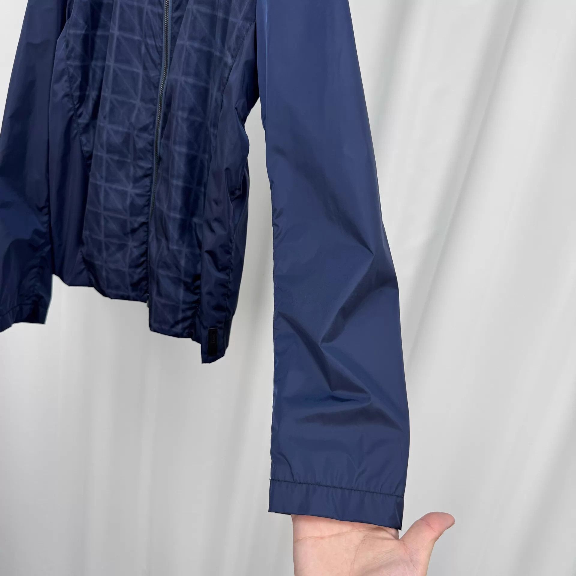 Armani Armani Navy Blue Waterproof Zip Jacket 46 EU 99 New Size US S / EU 44-46 / 1 - 4 Thumbnail