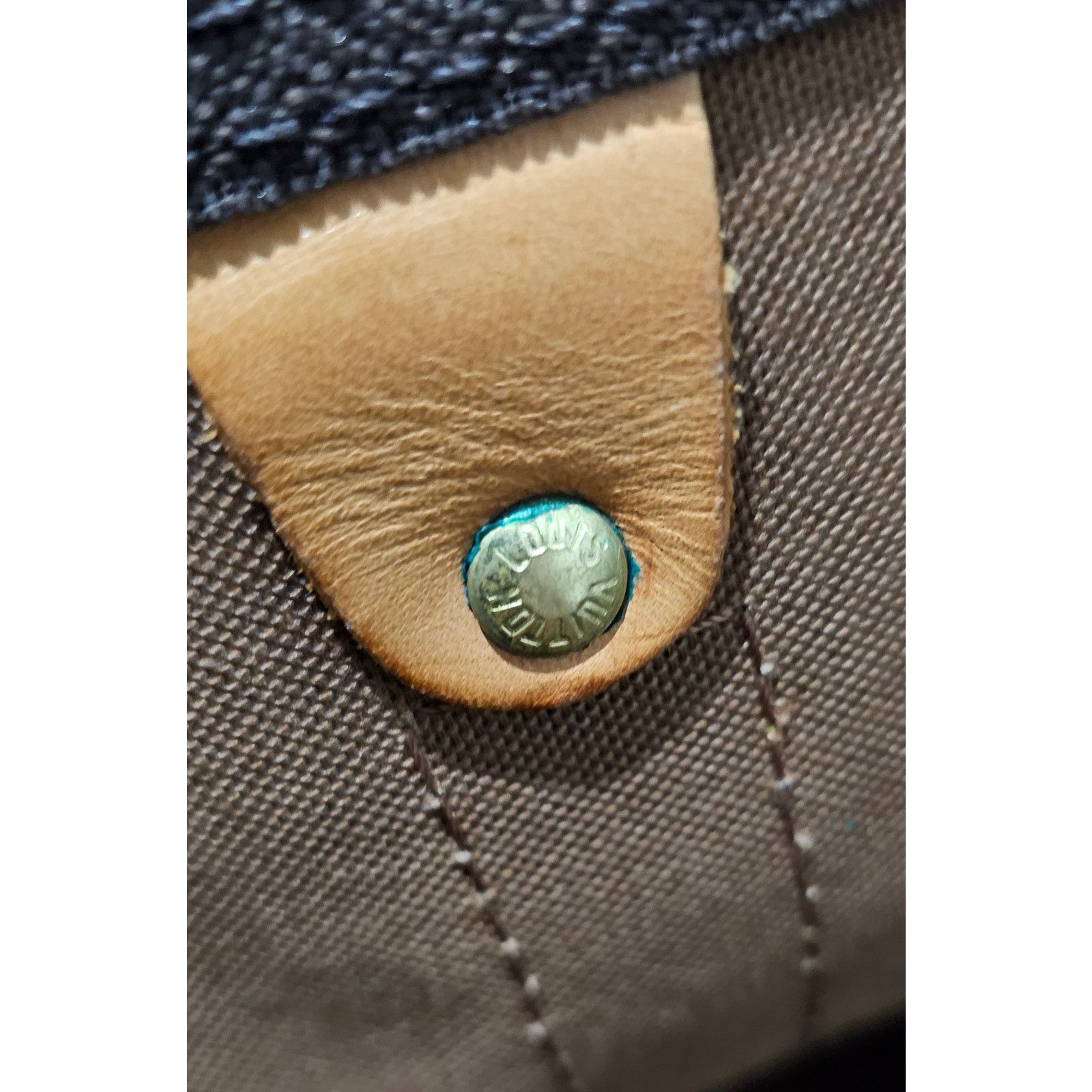 Louis Vuitton Louis Vuitton Vintage Keepall 55 Monogram Travel Bag Size ONE SIZE - 10 Thumbnail