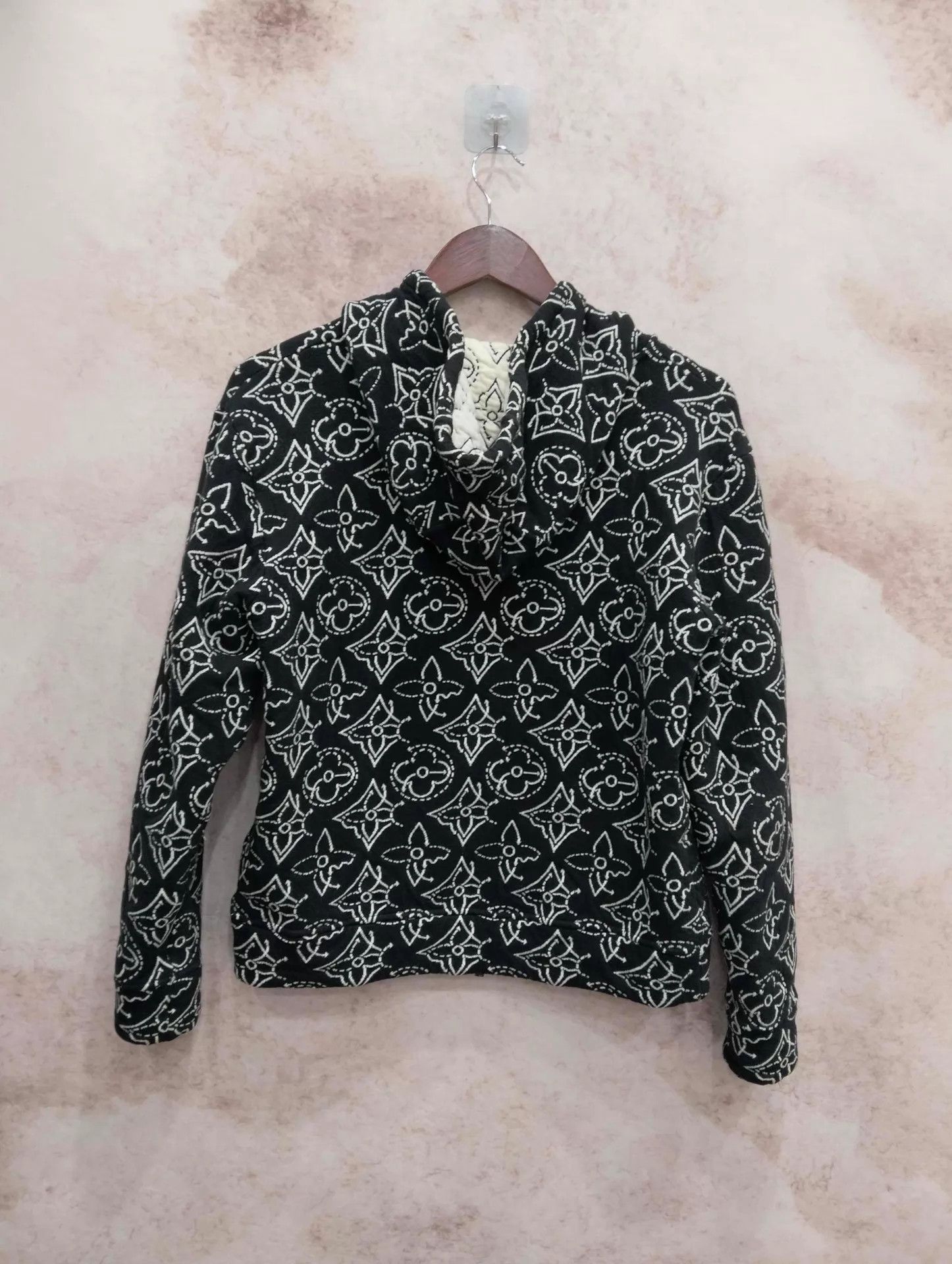 Louis Vuitton LV x NBA FW21 All Over Print Quilted Hoodie XS Size XS / US 0-2 / IT 36-38 - 2 Thumbnail
