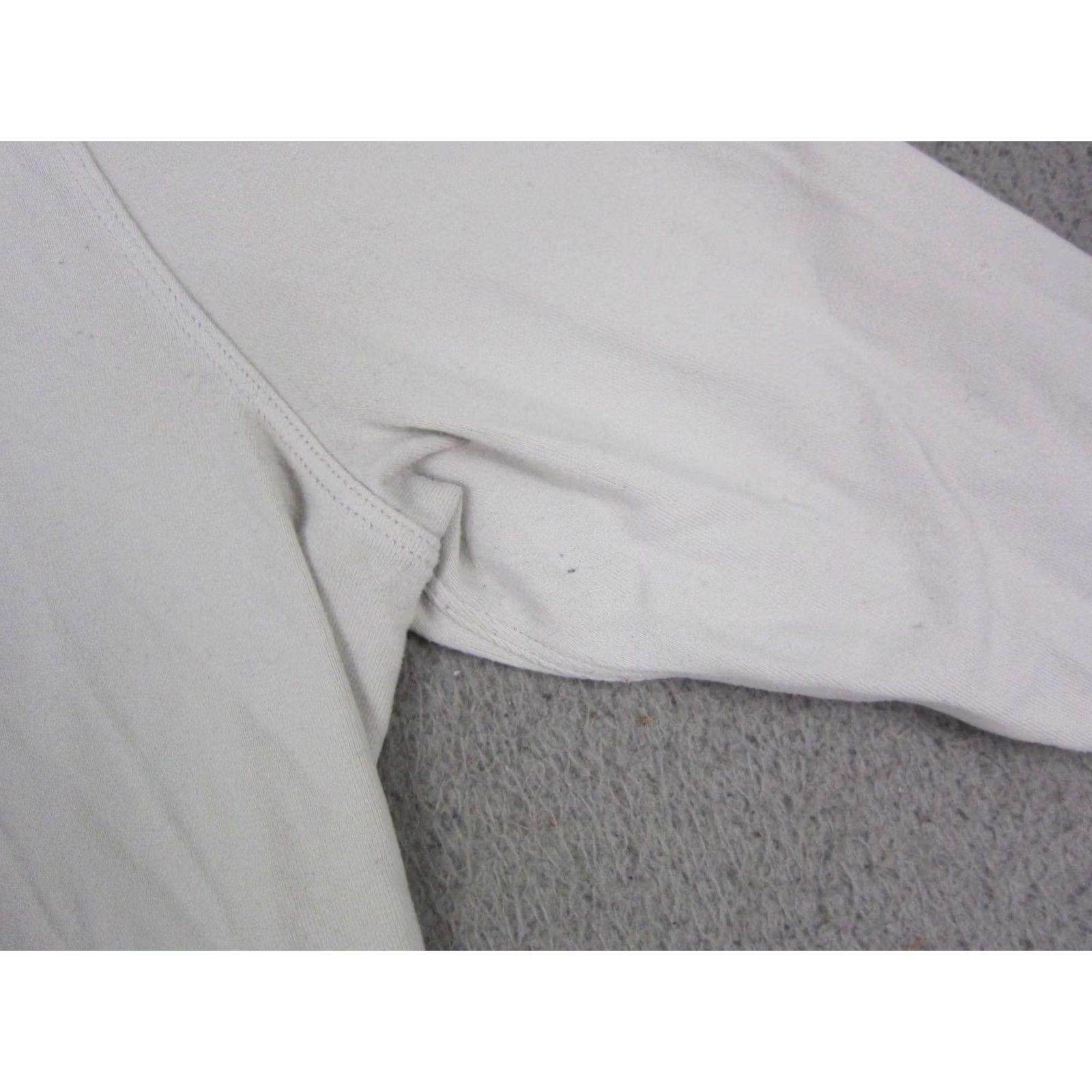 Lululemon Lululemon Women Shirt 8 Light Gray Running Mock Neck Long Sleeve Thumbhole Size M / US 6-8 / IT 42-44 - 4 Thumbnail