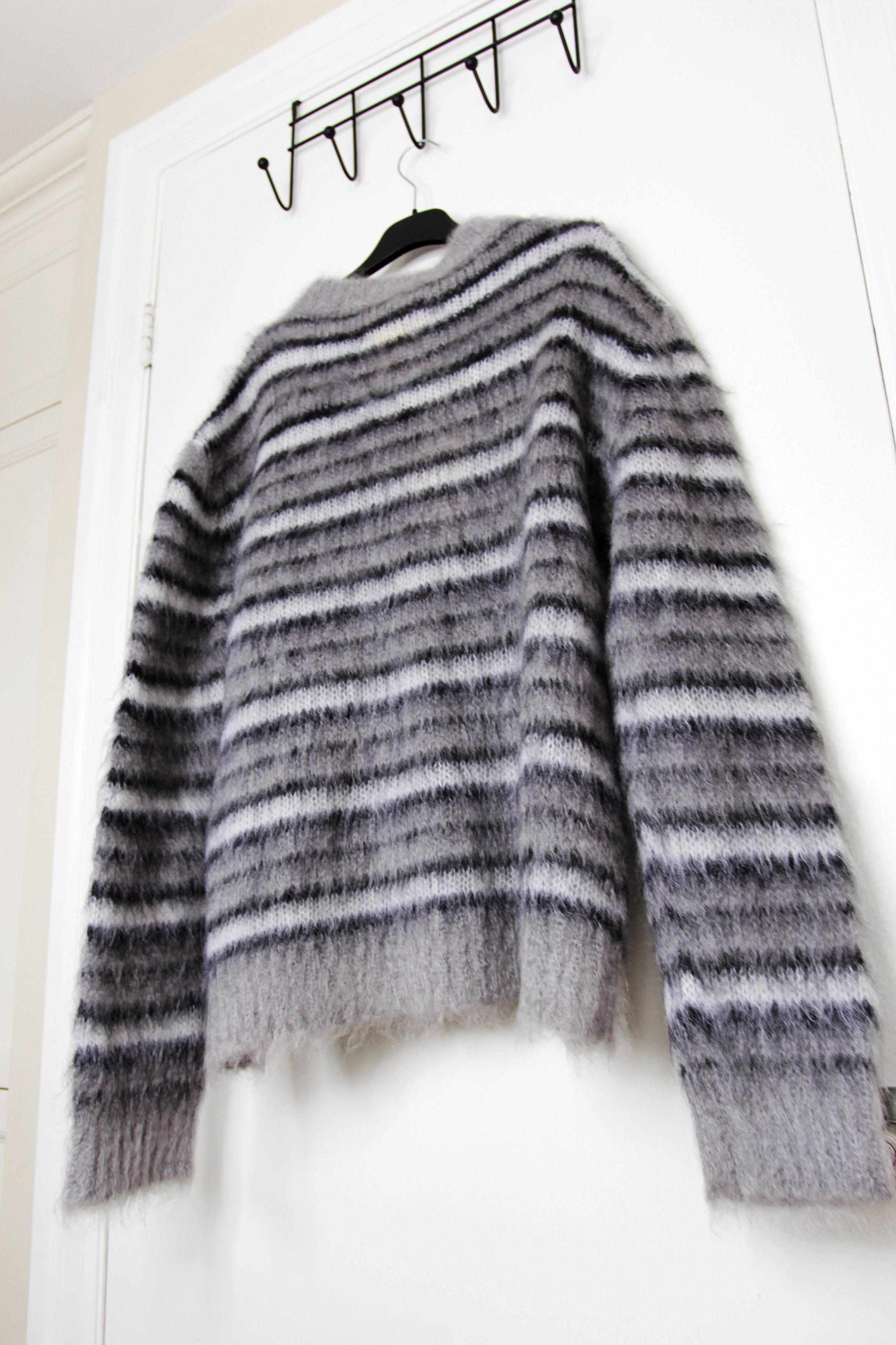 Marni BNWT AW24 MARNI FUZZY WUZZY MOHAIR BRUSHED SWEATER 48 Size US M / EU 48-50 / 2 - 7 Thumbnail