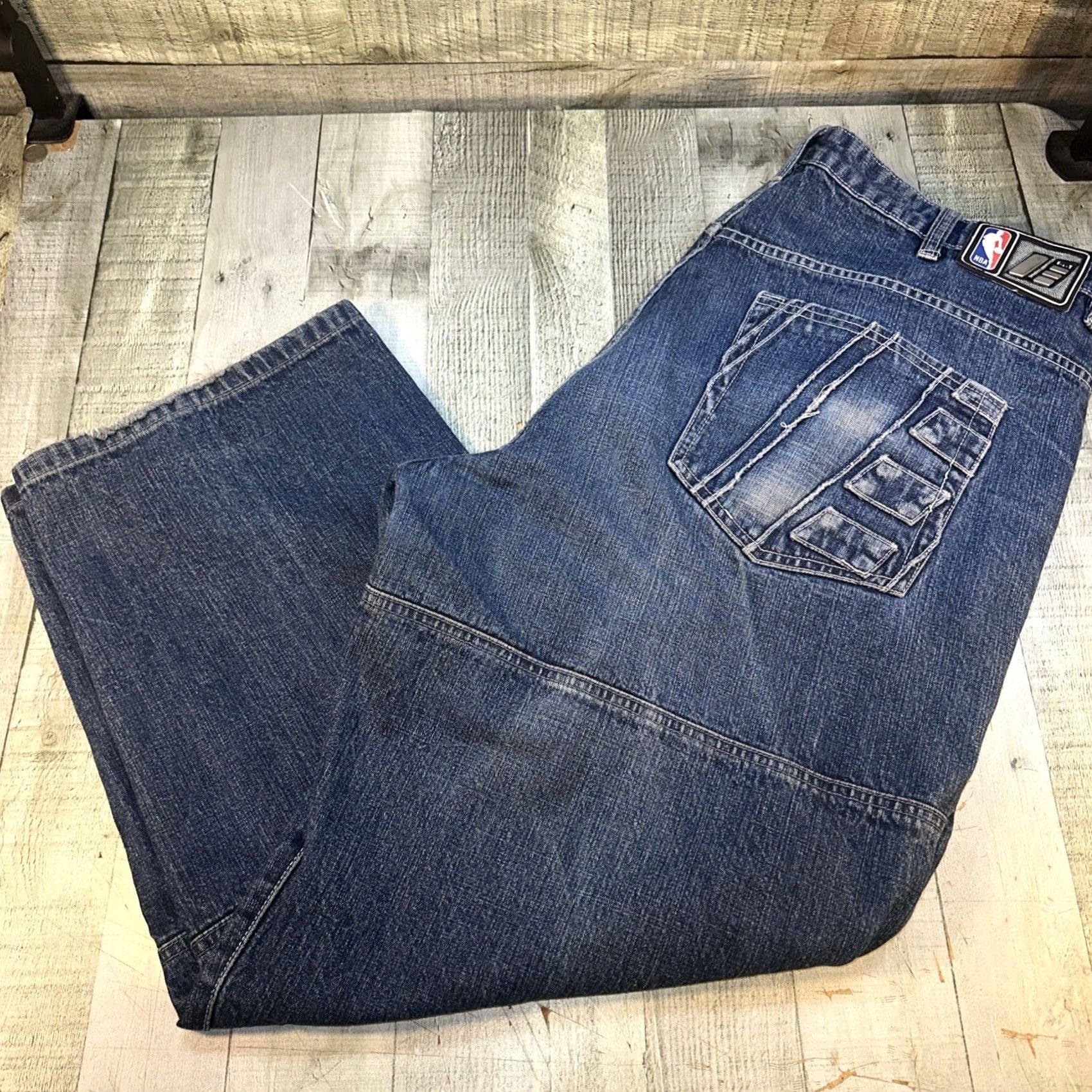 NBA VINTAGE UNK NBA Jeans Baggy Hip Hop Y2K Denim 42x30 Chicago Bulls Patch Mens Jeans 42 Blue Size US 42 / EU 58 - 5 Thumbnail