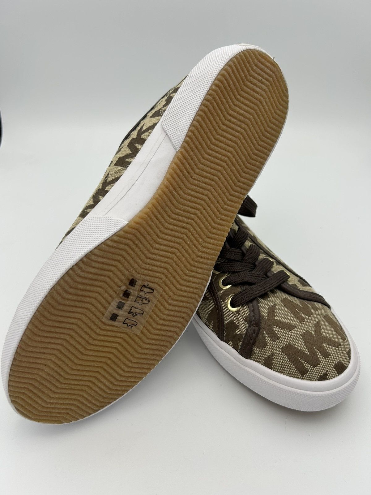 Michael Kors NEW Michael Kors Women Shoes Size 7.5 M Size US 7.5 / IT 37.5 - 8 Thumbnail