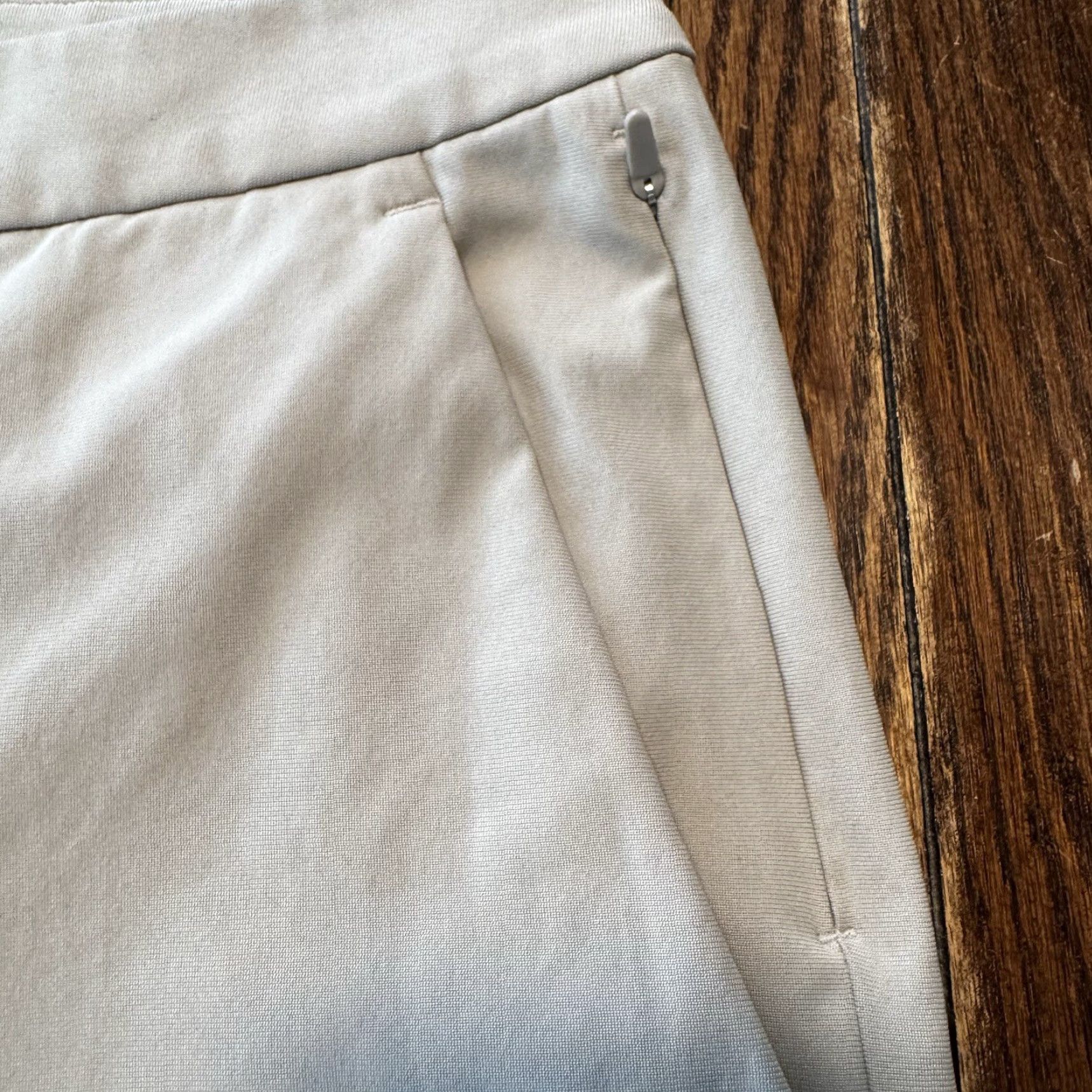 Lululemon Lululemon Men’s Beige Pants Size 38x31 Stretch Zip Pocket Regular Fit Pockets City Classic Golf Hiking Walking Pants Mens BeIge (Regular) Size US 38 / EU 54 - 4 Thumbnail