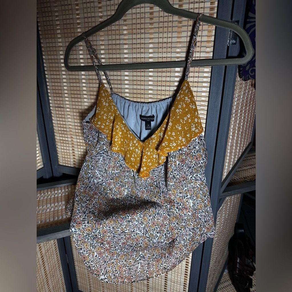 Banana Republic Banana Republic Small Floral Print Cami w/ Adjustable Straps Size S / US 4 / IT 40 - 6 Thumbnail