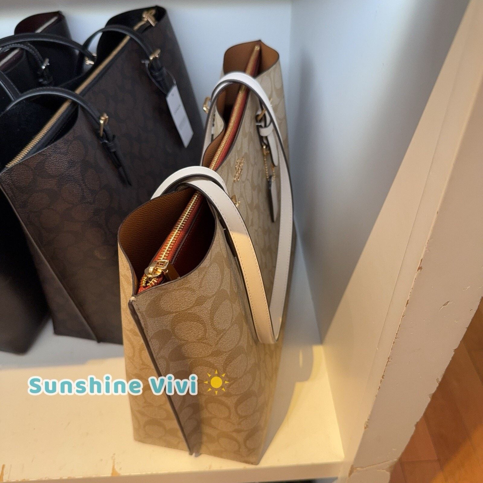 Coach NWT COACH 1665 Mollie Tote Bag Gold/Leather Light Khaki Size ONE SIZE - 2 Thumbnail