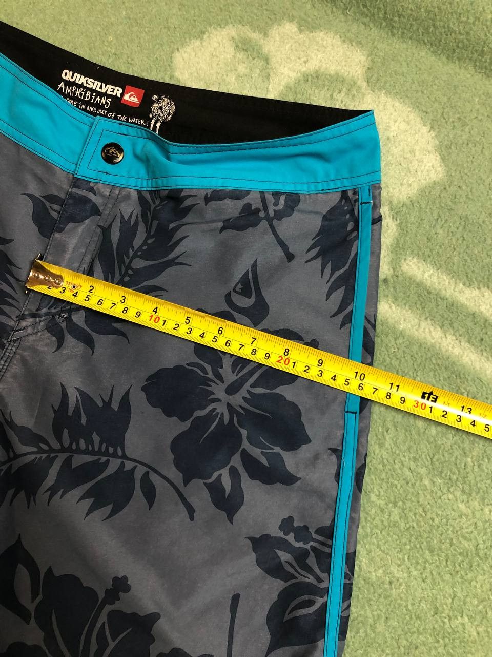 Quiksilver Quiksilver Shorts Size US 36 / EU 52 - 14 Thumbnail