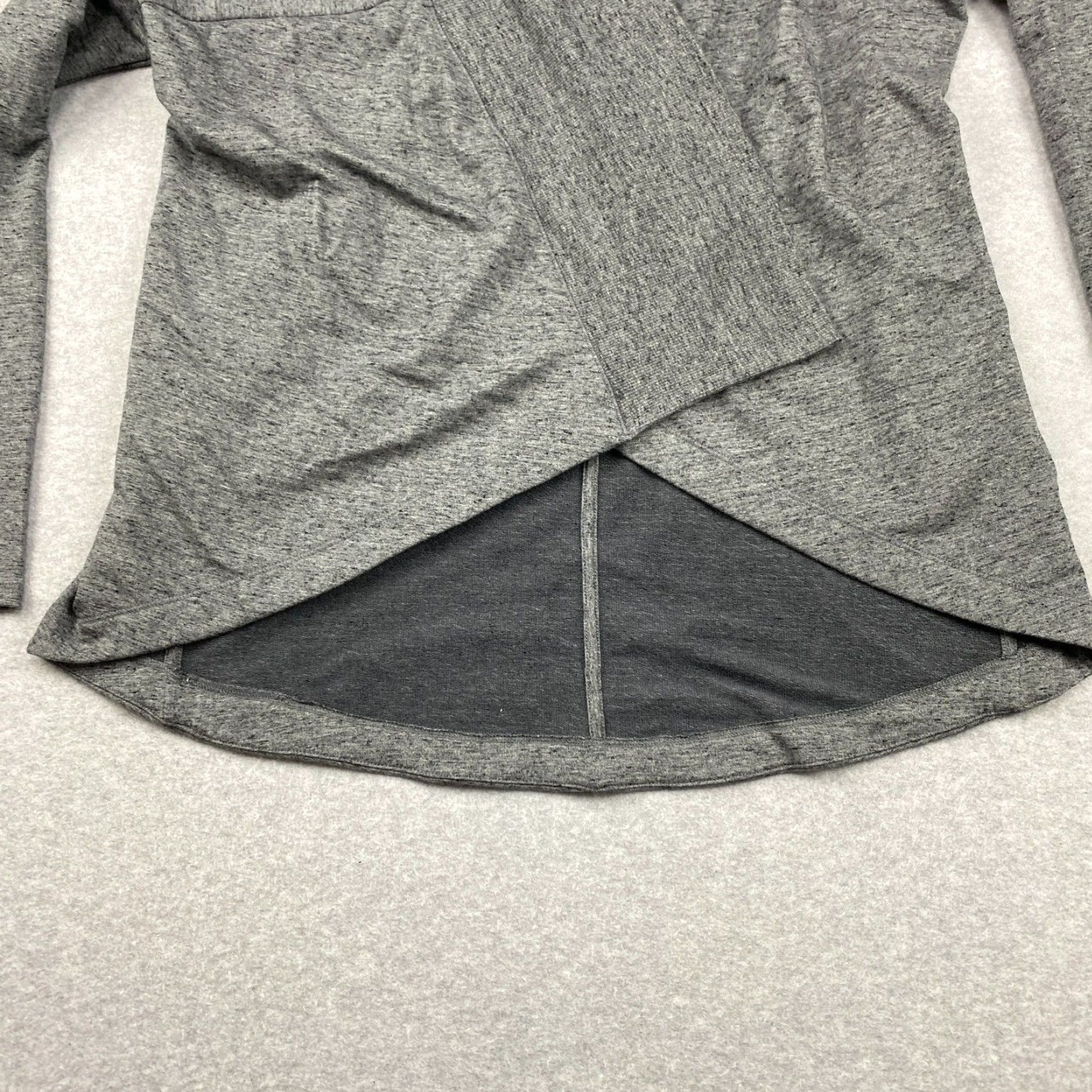 Athleta Athleta Cardigan Sweater Womens Small Gray Open Front Long Sleeve Cotton Blend Modal Spandex Regular Fit Athleisure 90s Modern Logo Casual Size S / US 4 / IT 40 - 3 Thumbnail