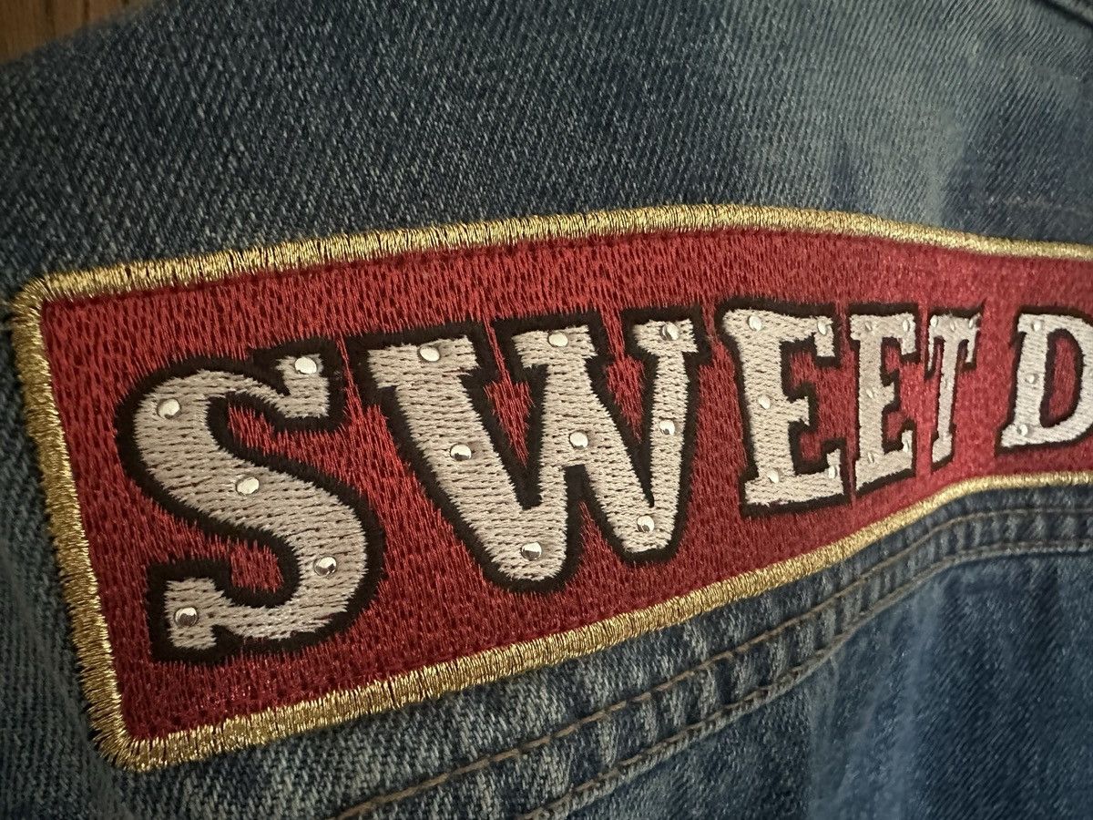 Saint Laurent Paris $1490 SS17 Saint Laurent Sweet Dreams studded denim jacket Size US L / EU 52-54 / 3 - 3 Thumbnail