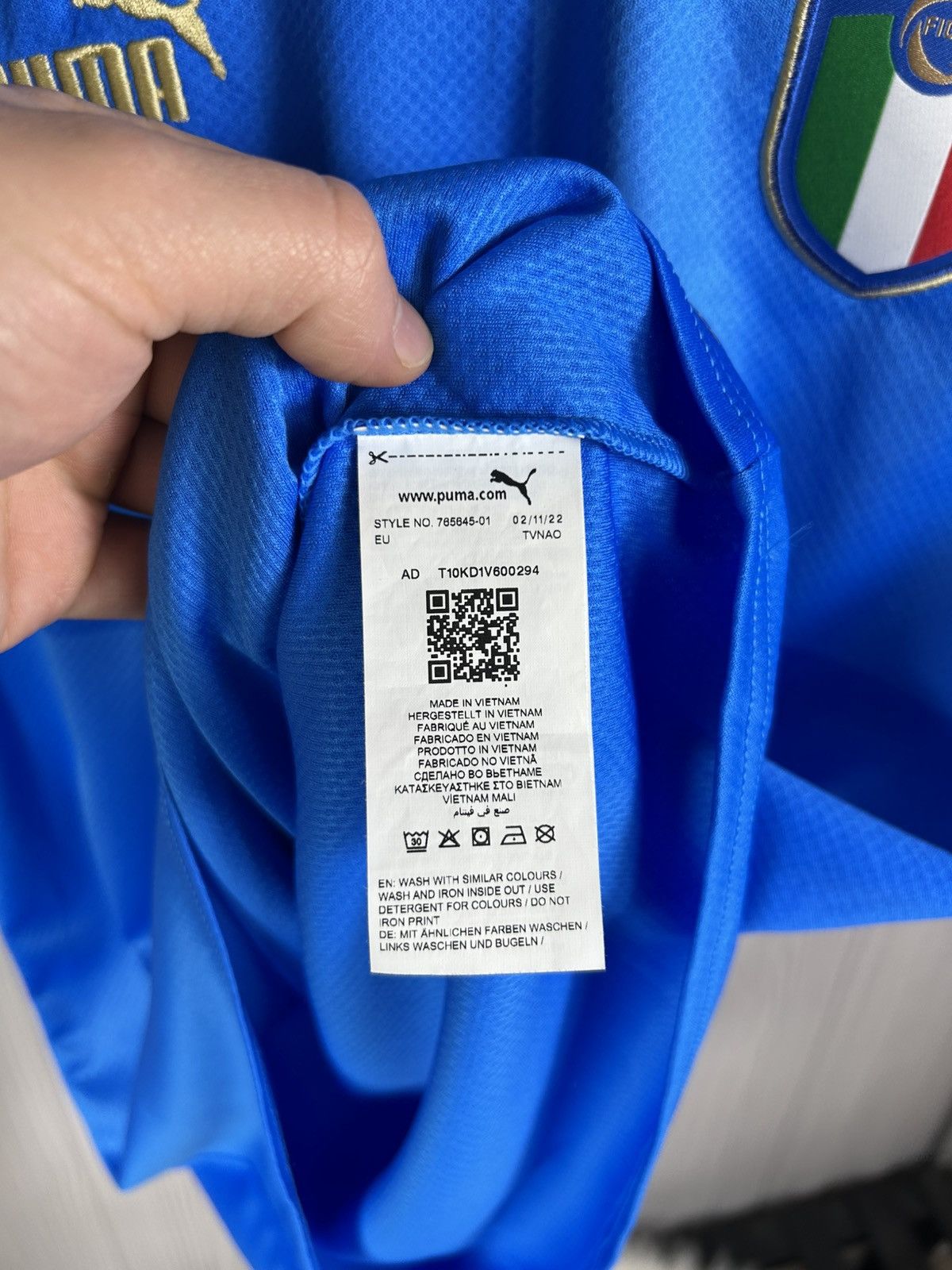Puma Italy 2022/23 Home Jersey Boys XL 15-16Y 176cm Puma T-Shirt Size US XL / EU 56 / 4 - 8 Thumbnail