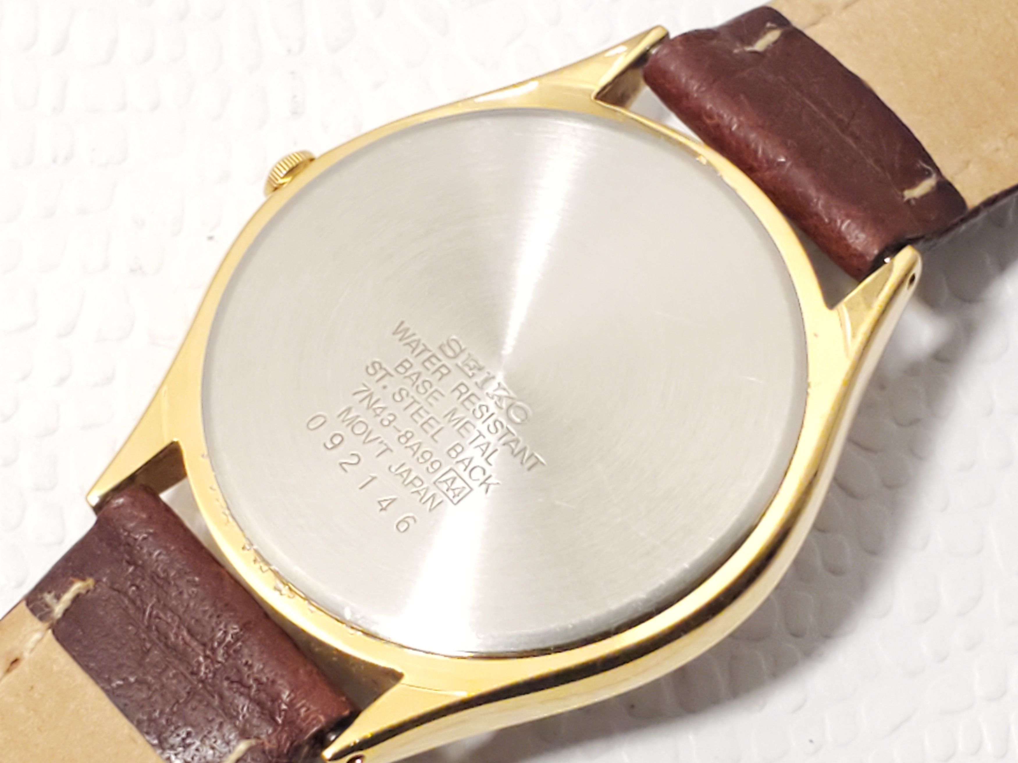 Seiko Vintage Seiko Men's White Dial Day Date Watch 1 Jewel Size 36 - 7 Thumbnail
