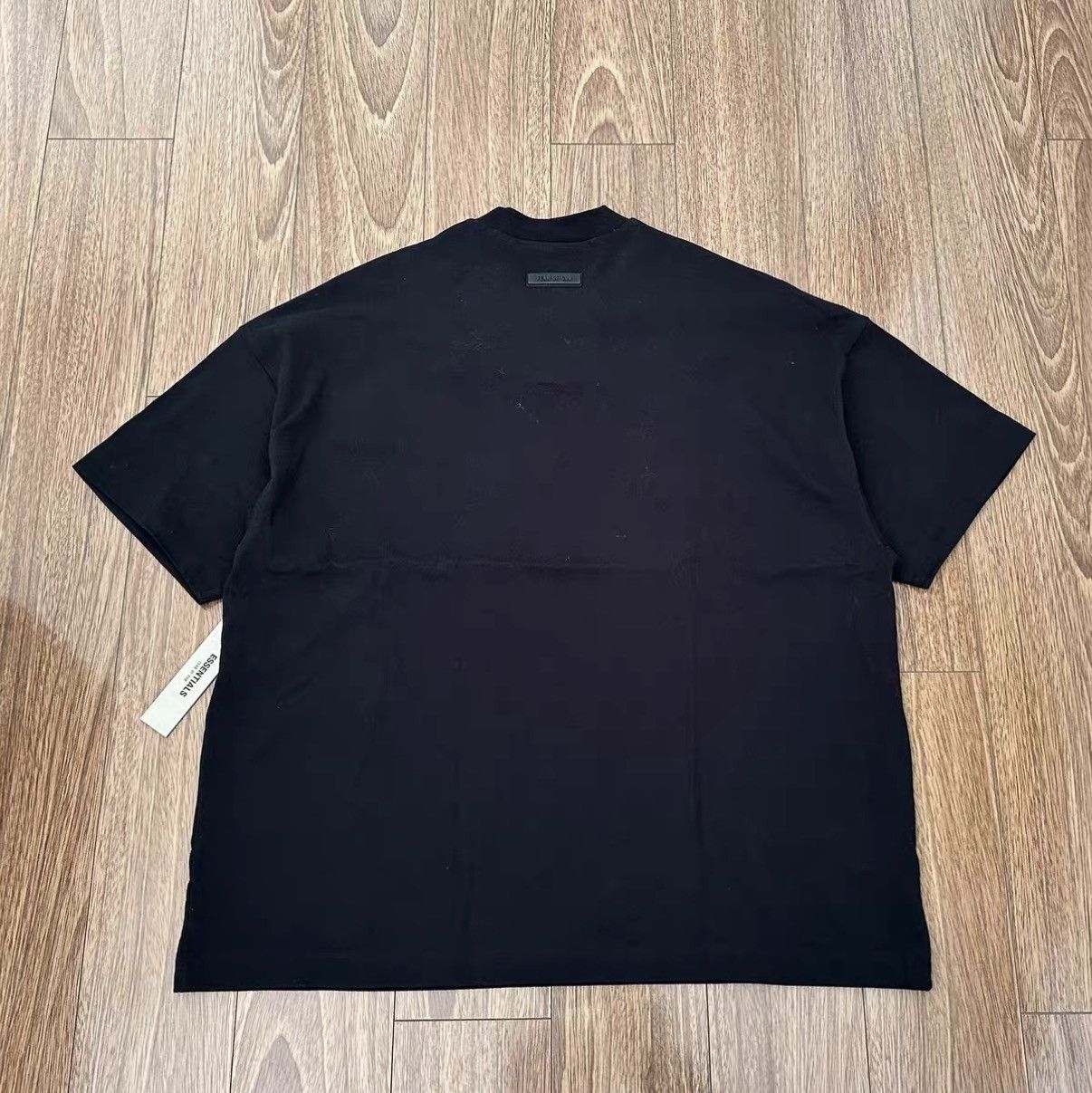 Fear of God Fear Of God Essentials SS23 V-NECK CORE S JET BLACK Size US S / EU 44-46 / 1 - 2 Thumbnail