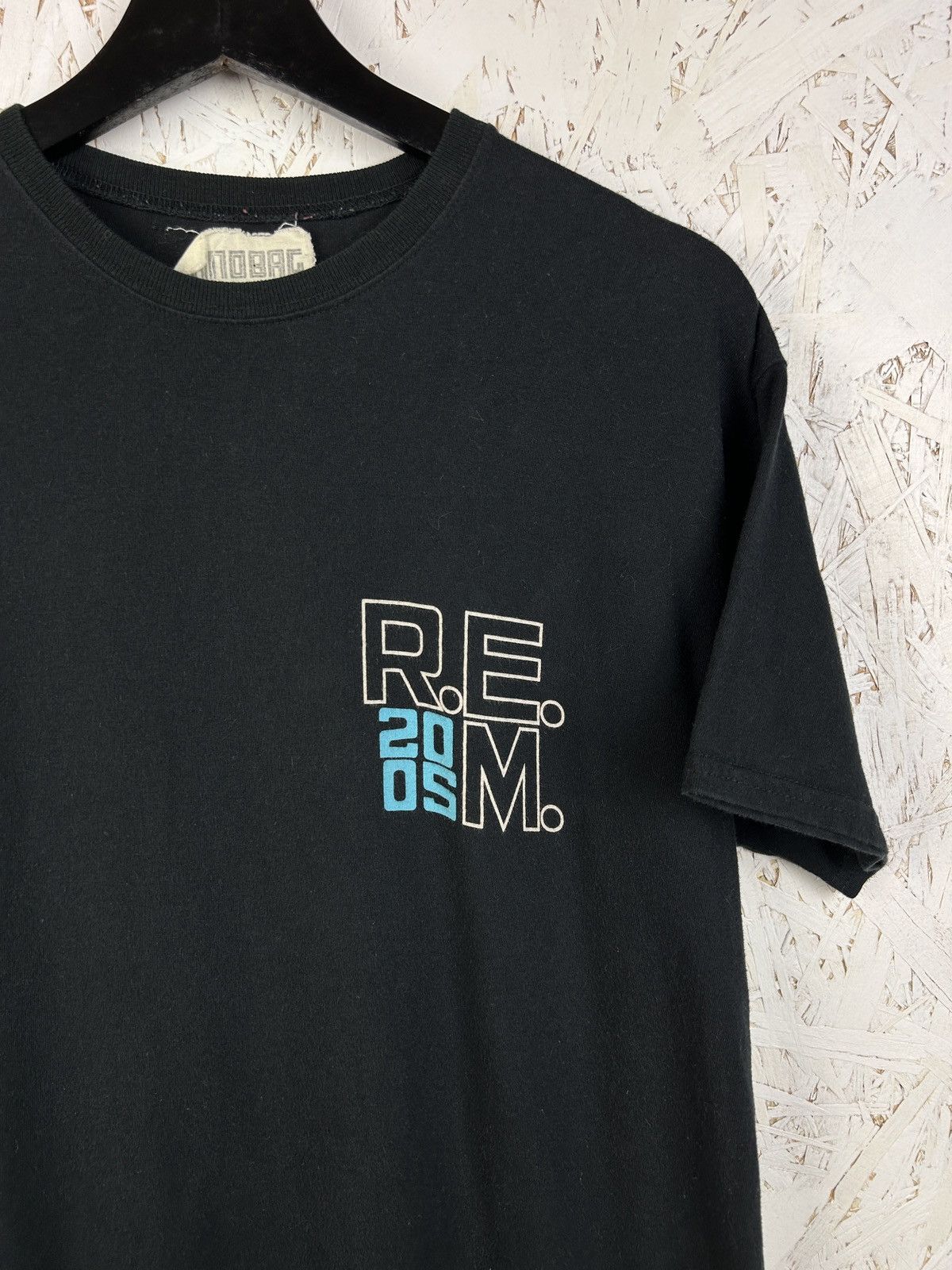 Band Tees 00s Vintage R.E.M 2005 Band Tour Short Sleeve T-Shirt Size US M / EU 48-50 / 2 - 4 Thumbnail