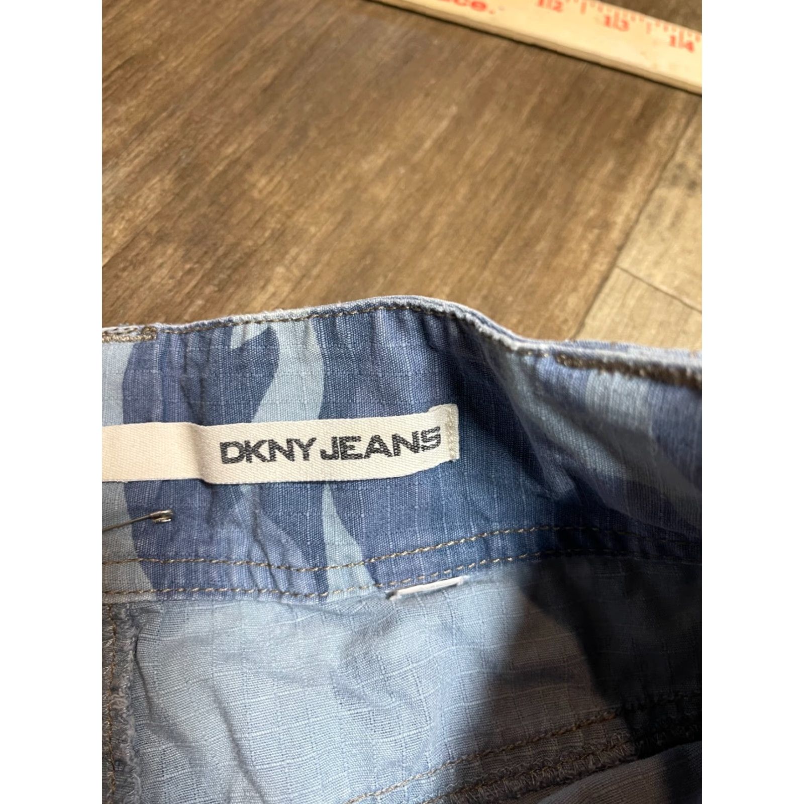 DKNY DKNY Jeans Outfit Tank Top Womens Small & Shorts 28x11 Blue Camo Camouflage Size S / US 4 / IT 40 - 4 Thumbnail
