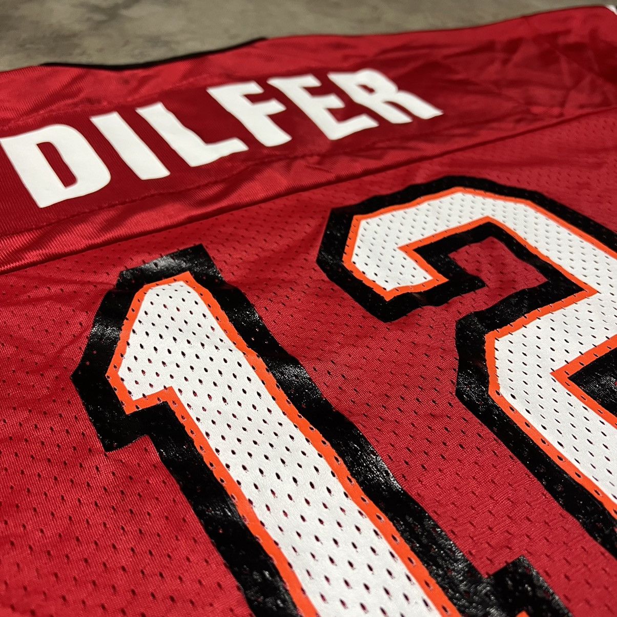 Champion × NFL × Vintage Vintage NFL Tampa Bay Buccaneers T. Dilfer Champion Jersey Size US XL / EU 56 / 4 - 2 Thumbnail